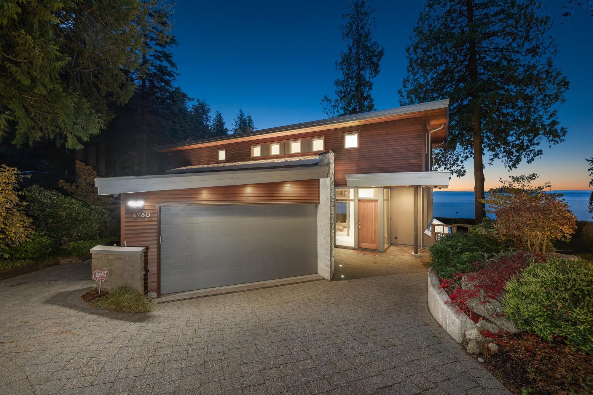 6780 Batchelor Bay Place, West Vancouver