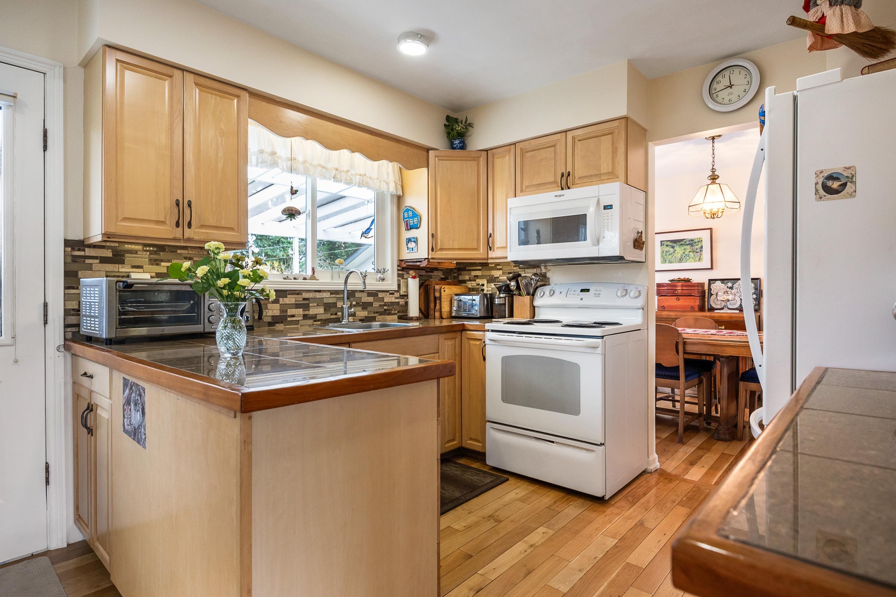 31807 Coral Avenue, Abbotsford, V2T 2K1 — photo 4