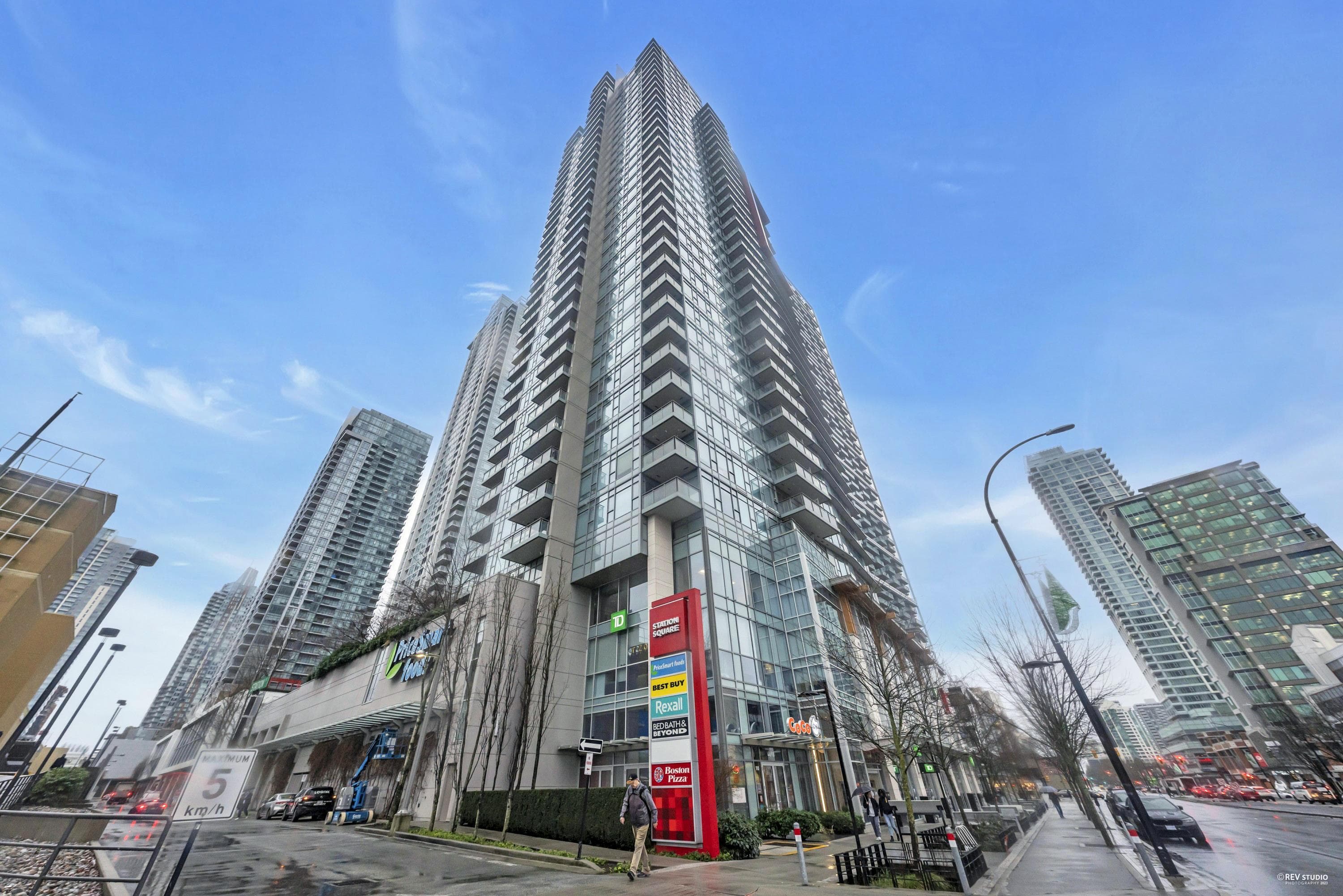 2109 - 4688 Kingsway, Burnaby