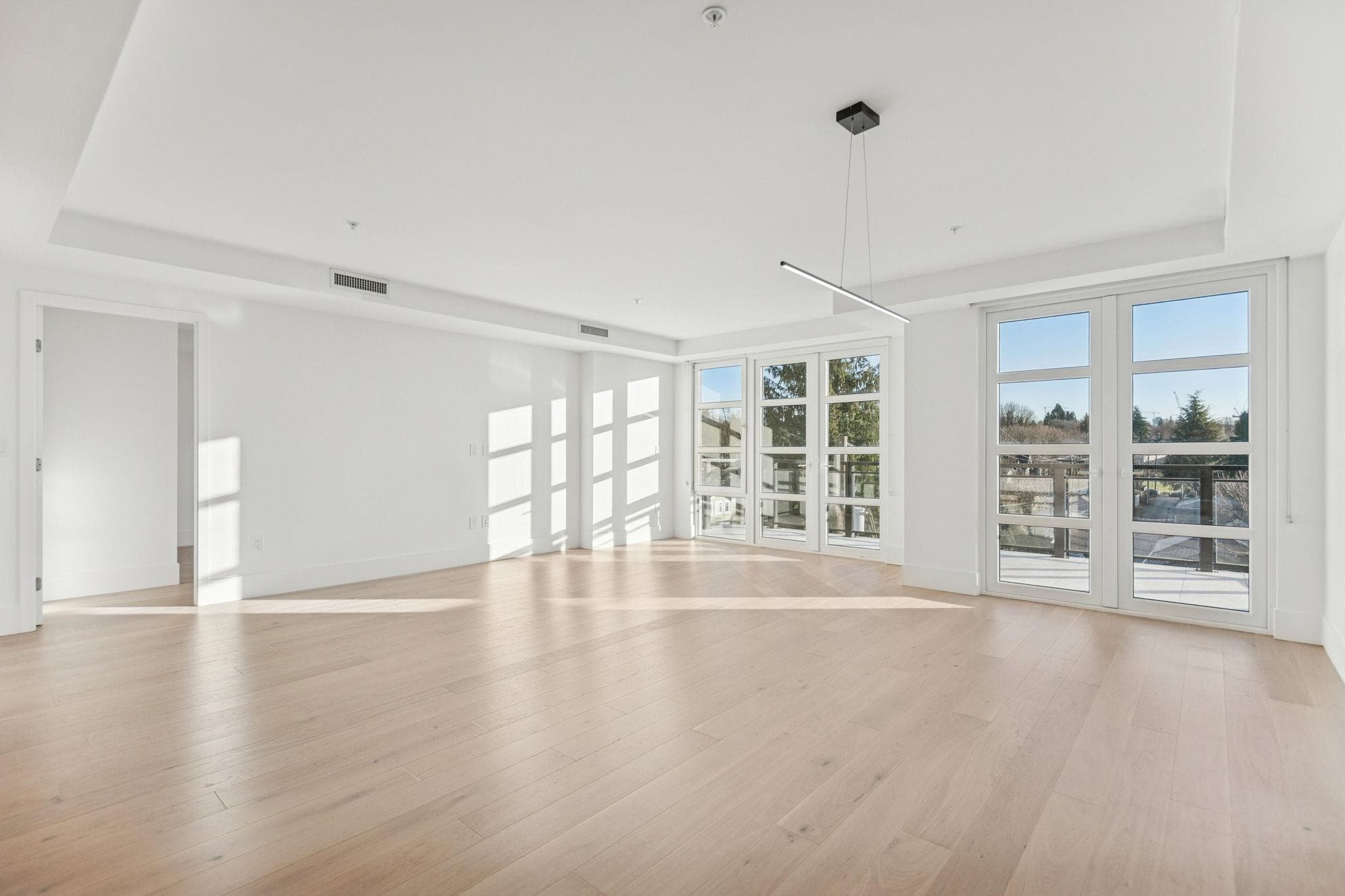 402 - 6168 East Boulevard, Vancouver, V6M 3V6 — photo 1