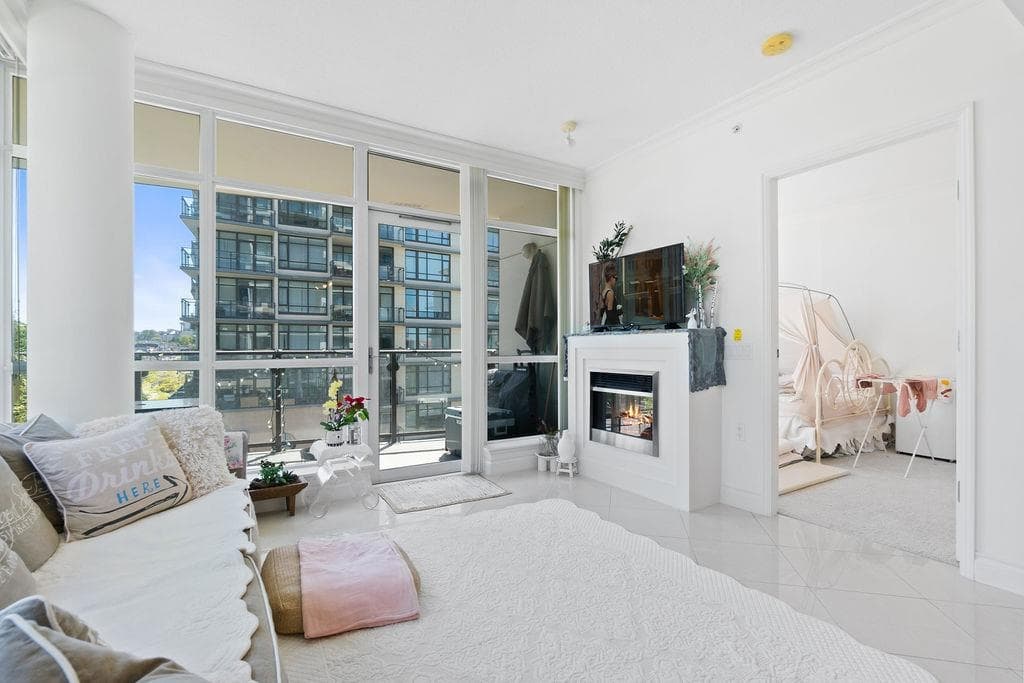 602 - 162 Victory Ship Way, North Vancouver, V7L 0B4 — photo 5