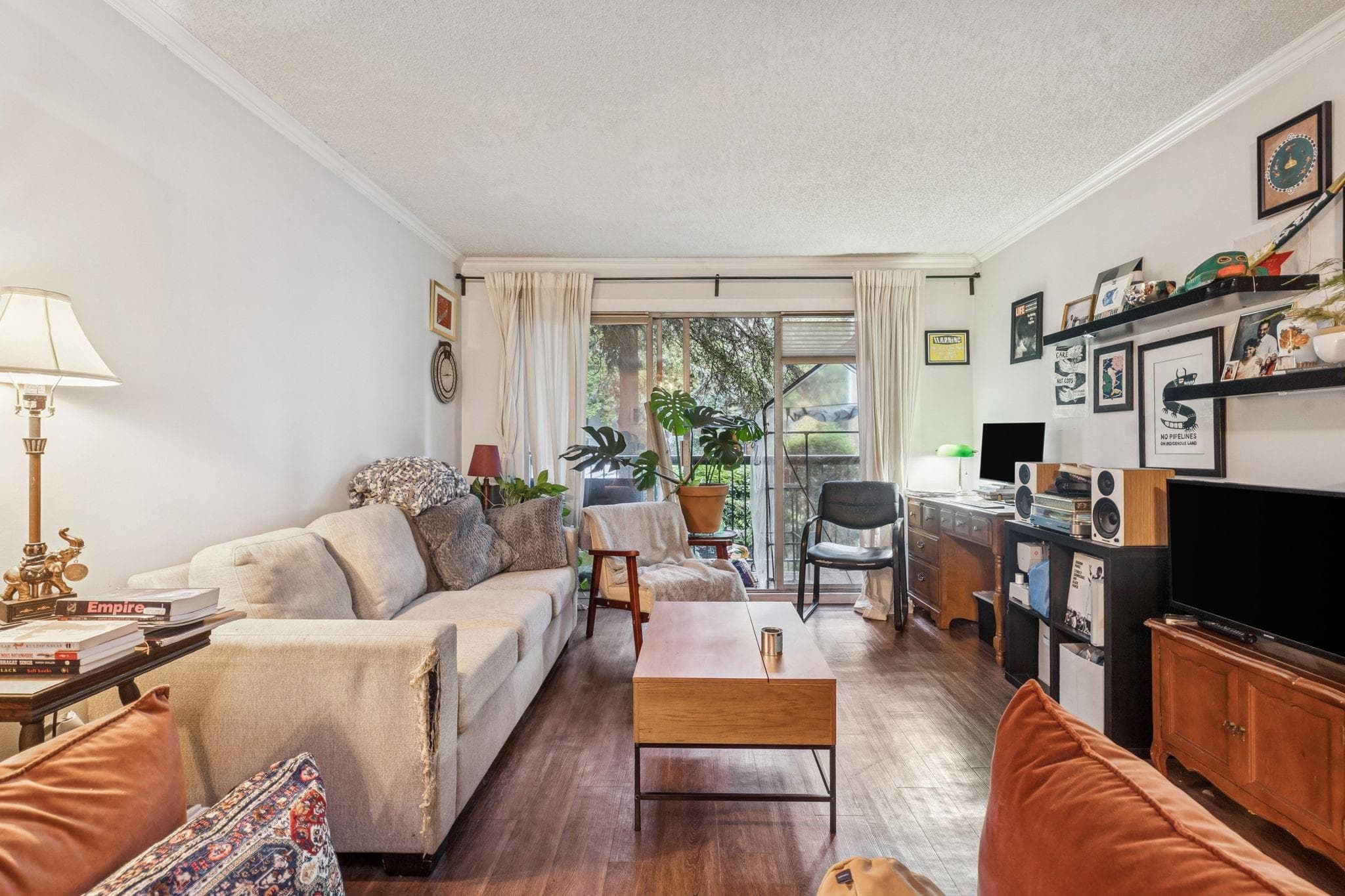 302 - 428 Agnes Street, New Westminster, V3L 1G1 — photo 2