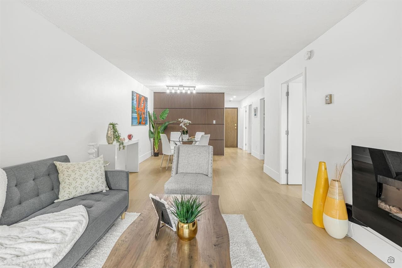 207 - 37 Agnes Street, New Westminster, V3L 5G9 — photo 1