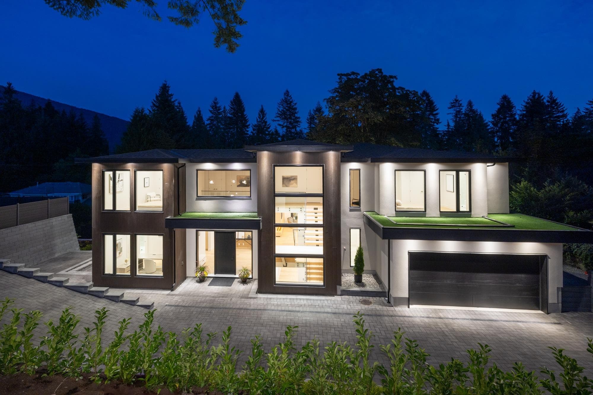 620 Kenwood Road, West Vancouver, V7S 1S8 — photo 1