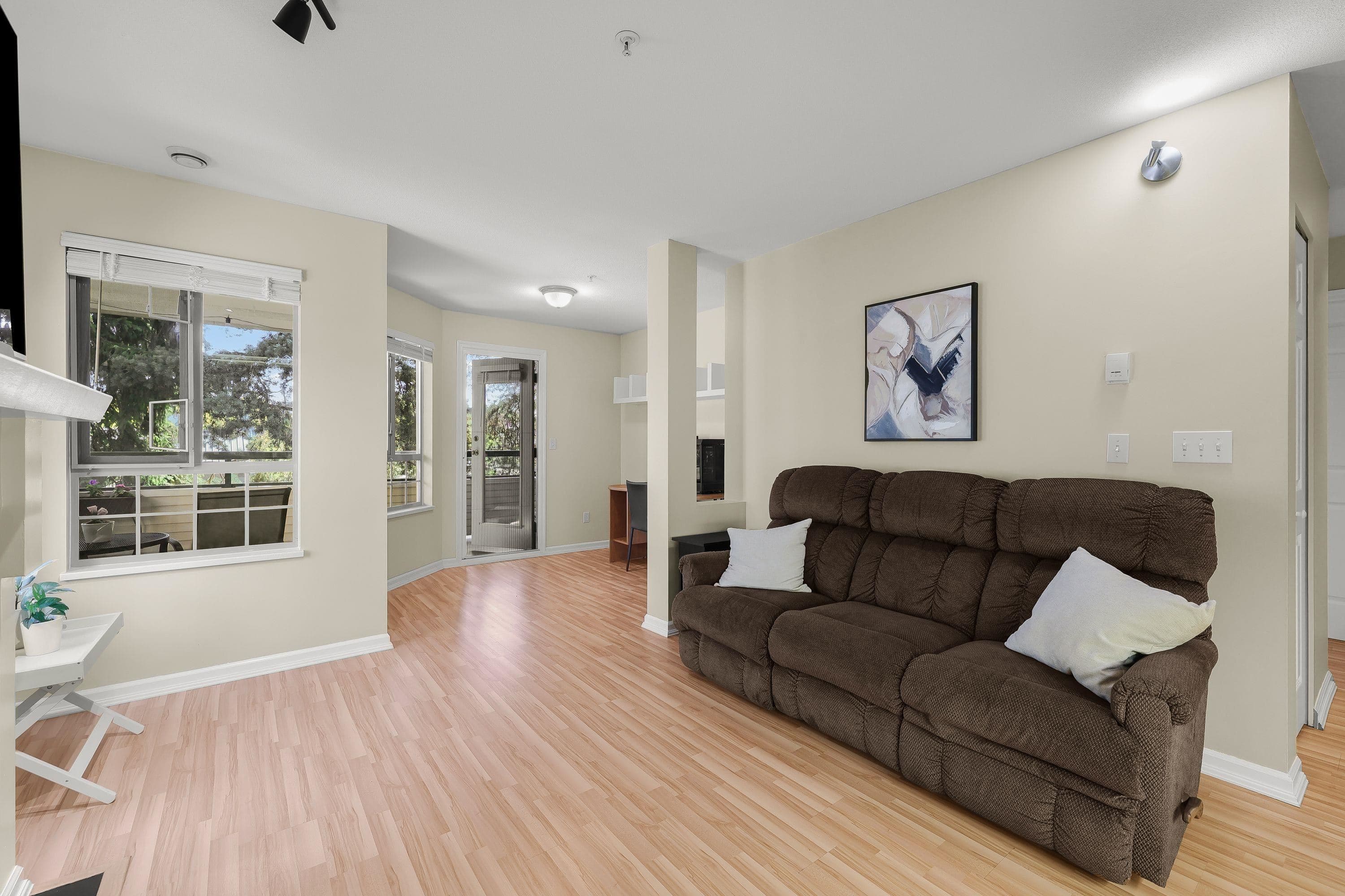 210 - 22025 48 Avenue, Langley, V3A 8L2 — photo 2