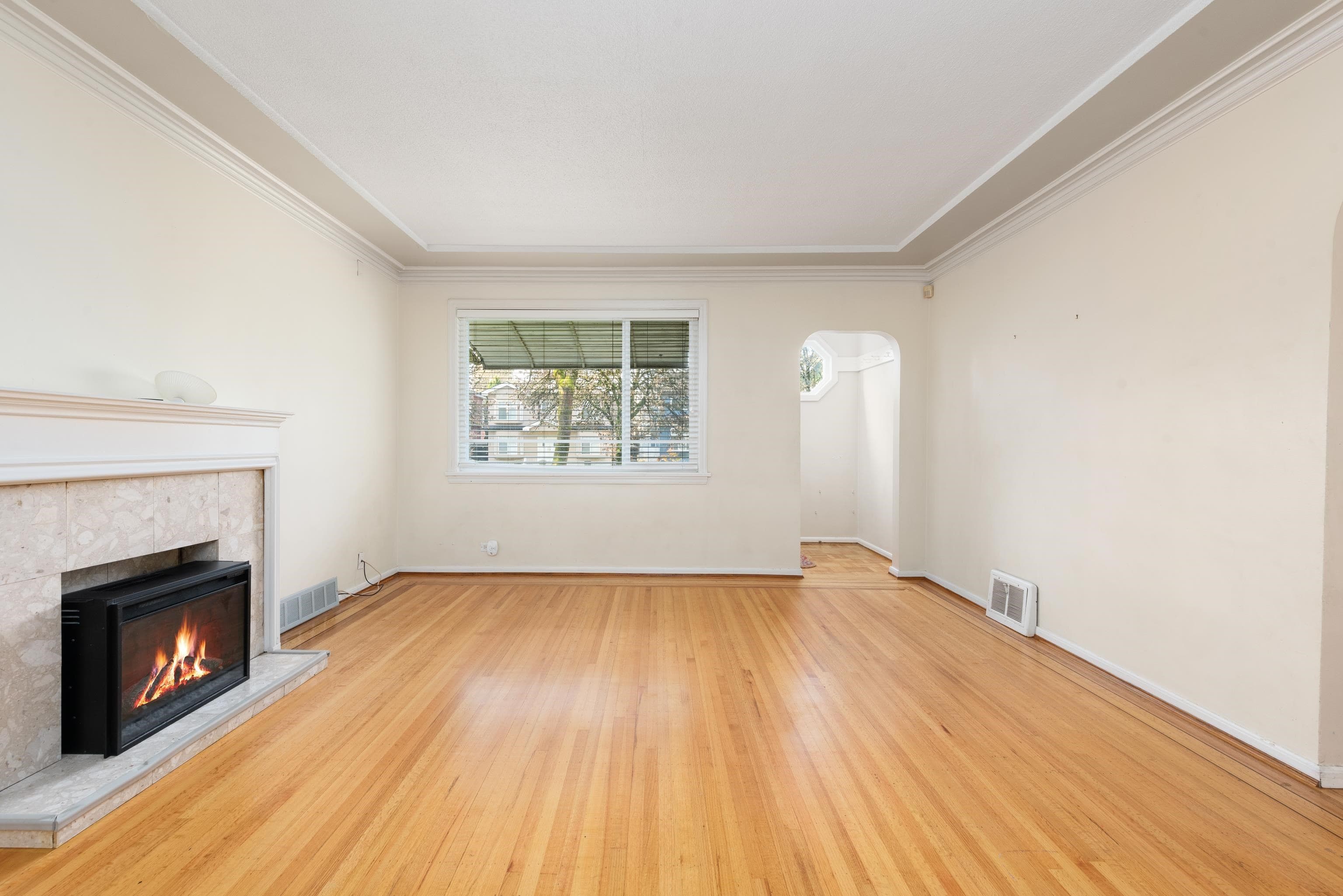 5556 Earles Street, Vancouver, V5R 3S1 — photo 2