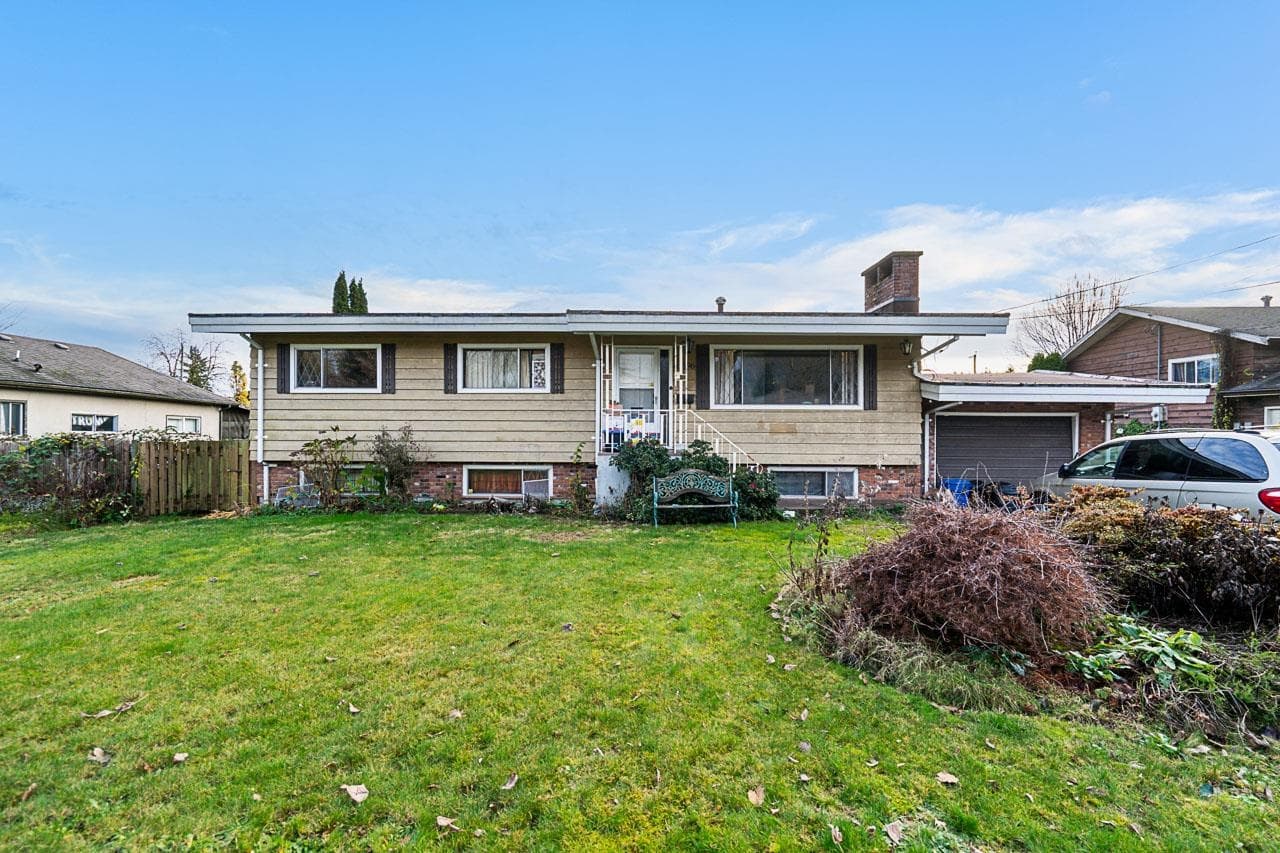 45596 Lewis Avenue, Chilliwack