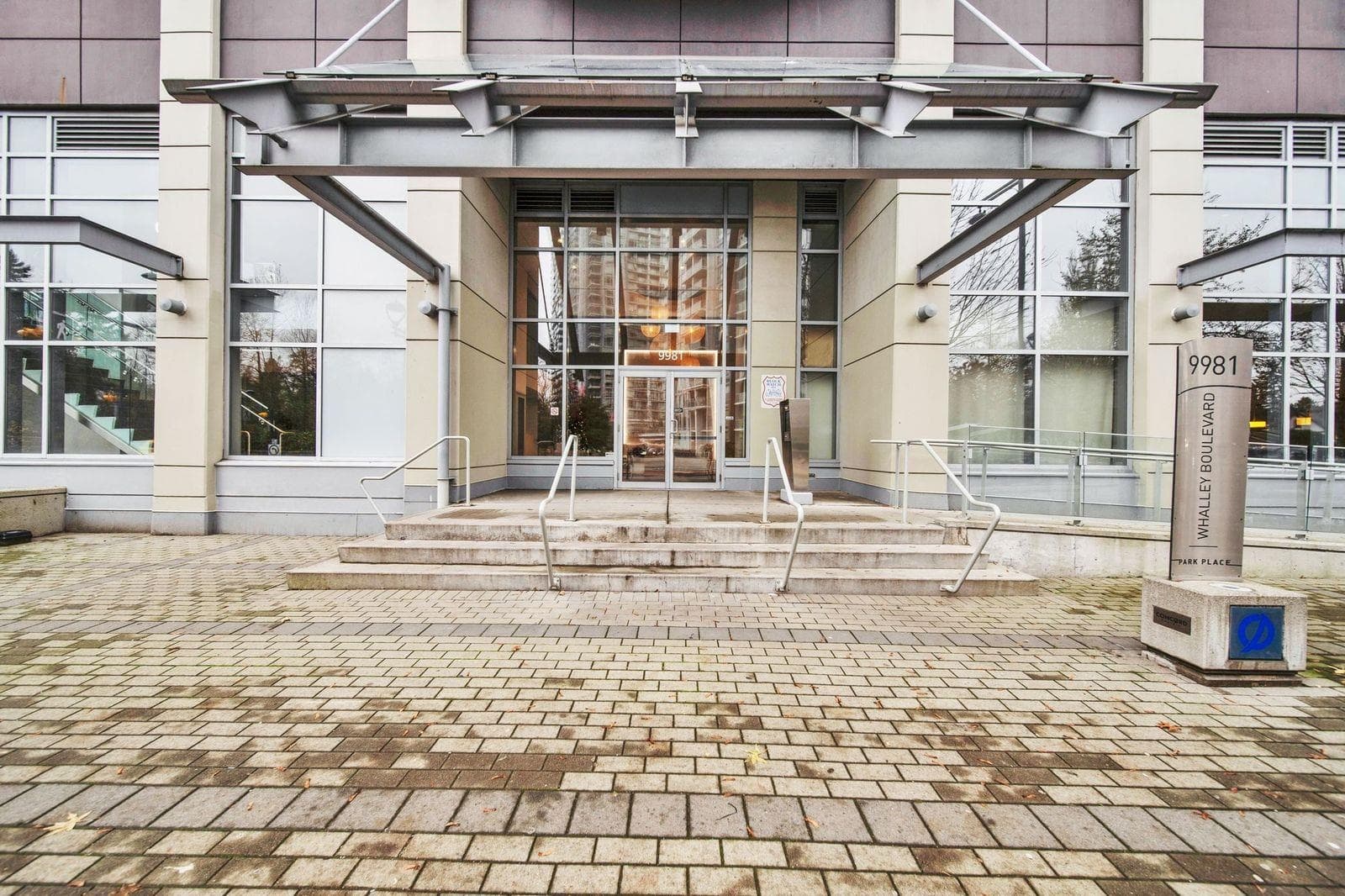 2107 - 9981 Whalley Boulevard, Surrey, V3T 0G6 — photo 2