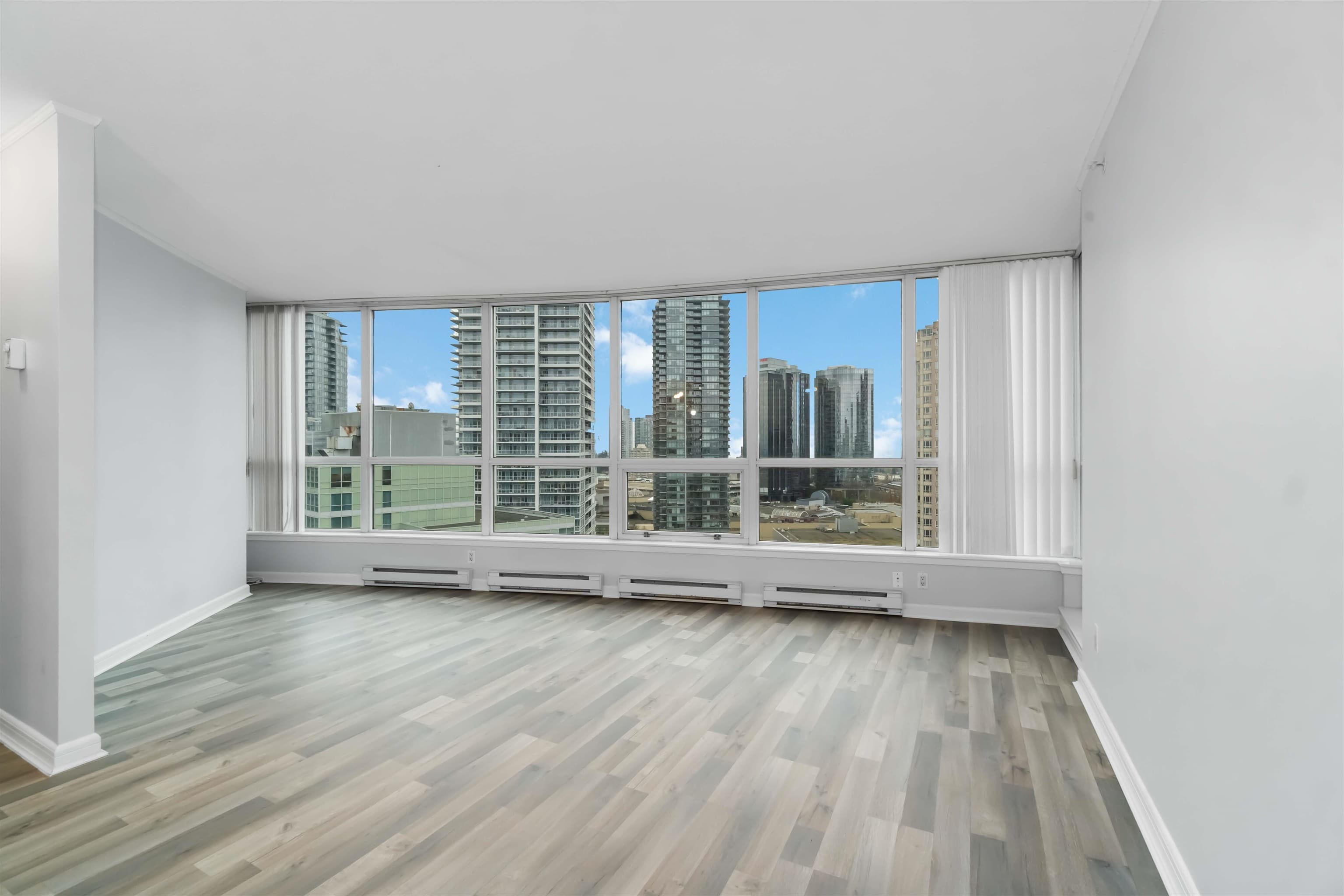 2508 - 6088 Willingdon Avenue, Burnaby, V5H 4V2 — photo 4