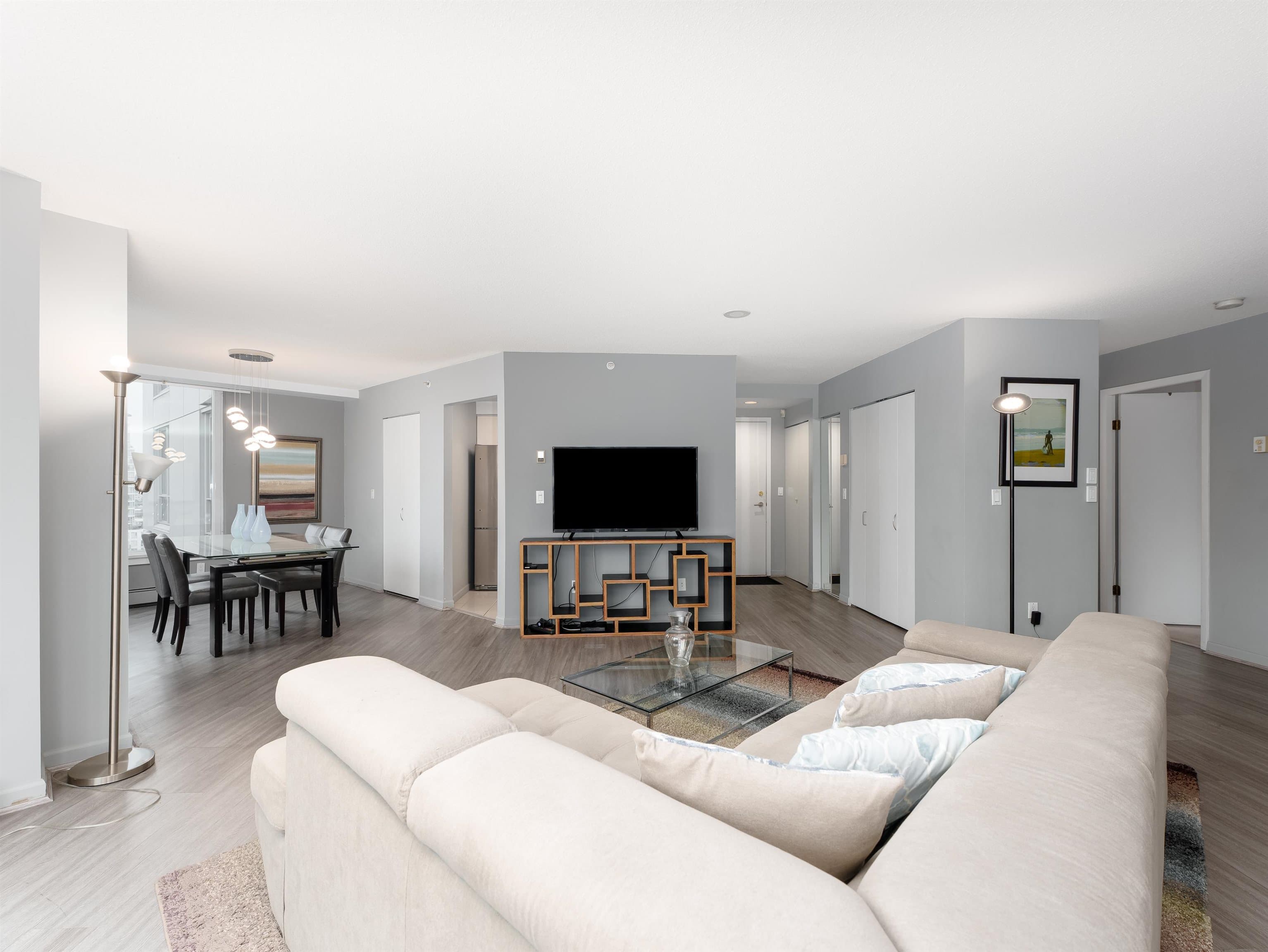 1306 - 388 Drake Street, Vancouver, V6B 6A8 — photo 3