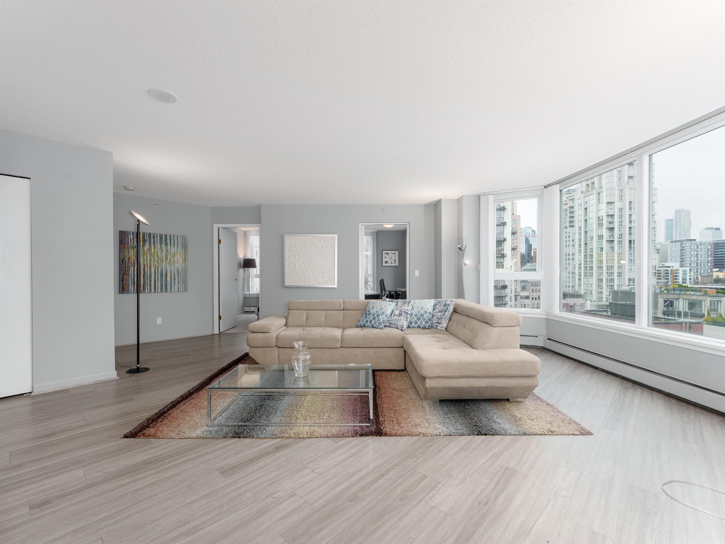 1306 - 388 Drake Street, Vancouver, V6B 6A8 — photo 1