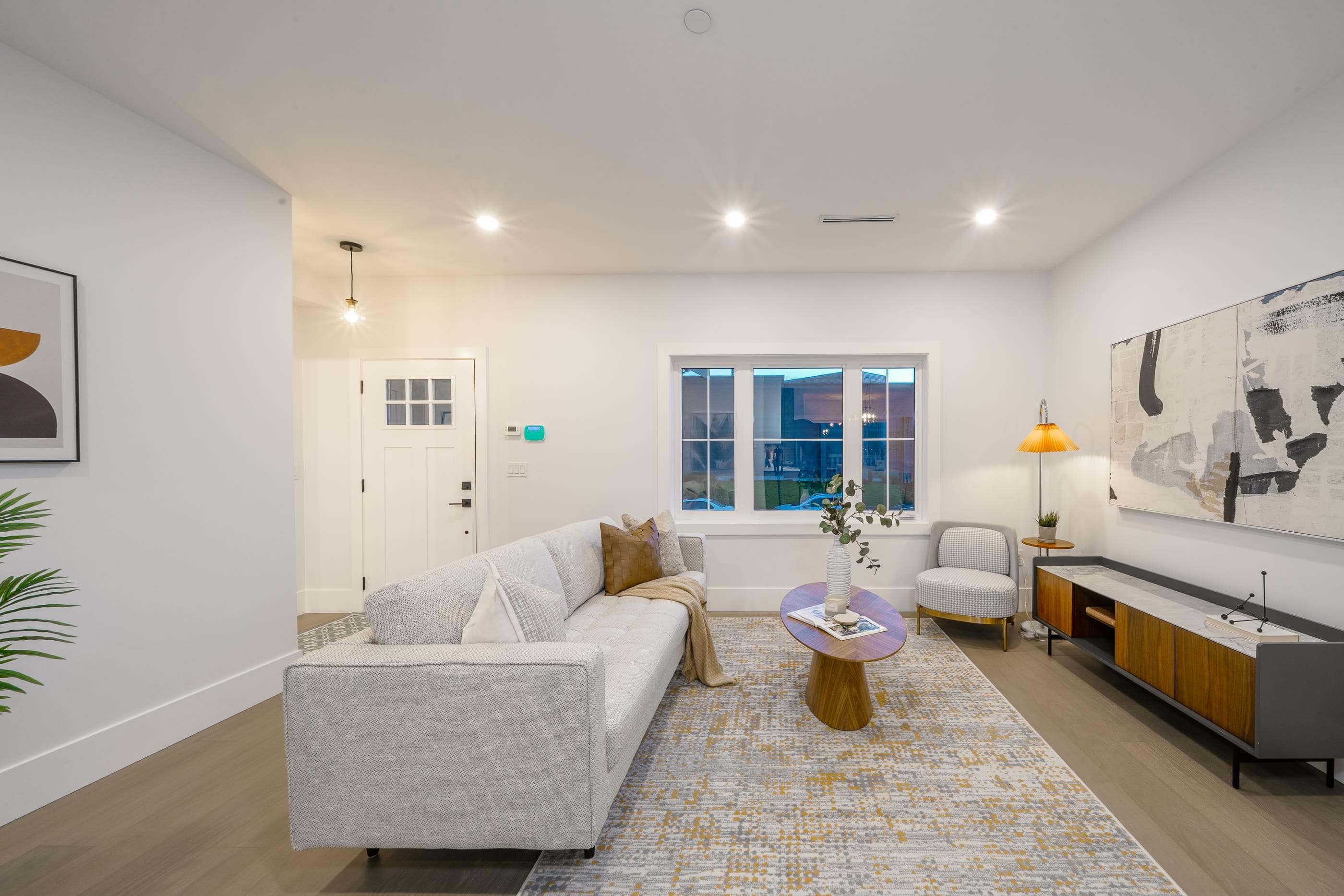 2735 W 8th Avenue, Vancouver, V6K 2B7 — photo 3