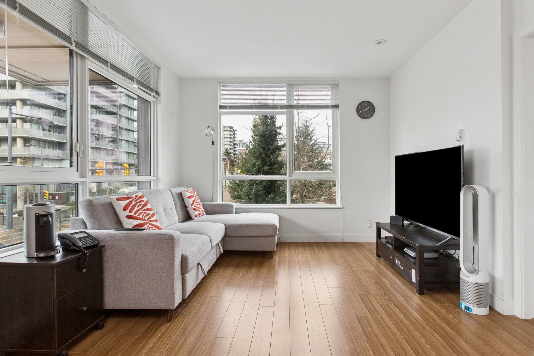 305 - 9150 University High Street, Burnaby, V5A 0C5 — photo 2