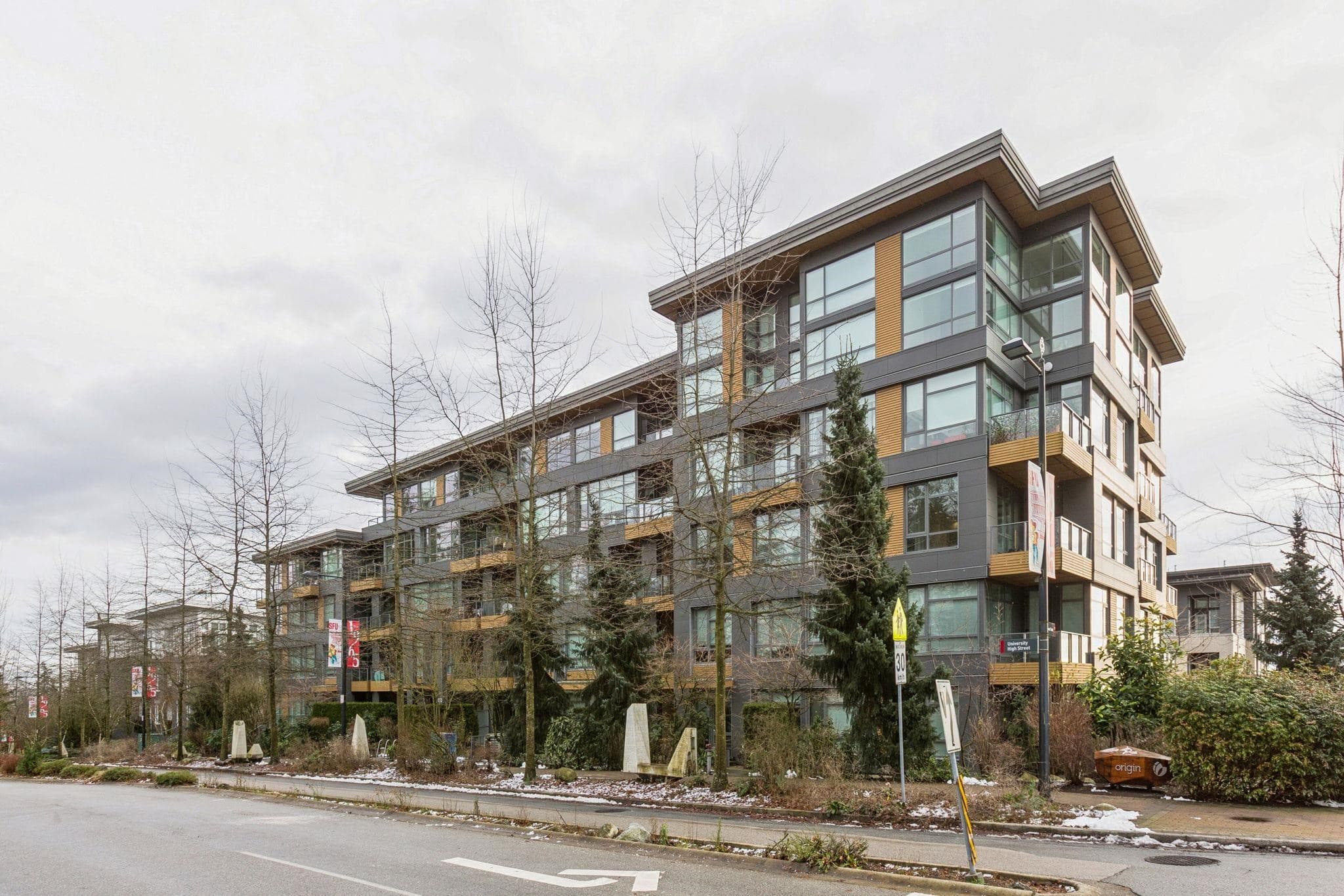 305 - 9150 University High Street, Burnaby, V5A 0C5 — photo 1