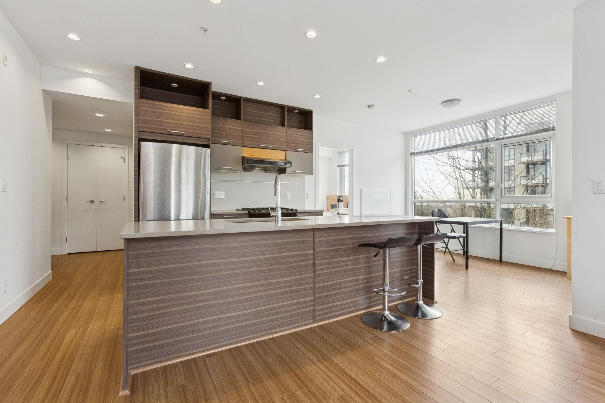 305 - 9150 University High Street, Burnaby, V5A 0C5 — photo 4