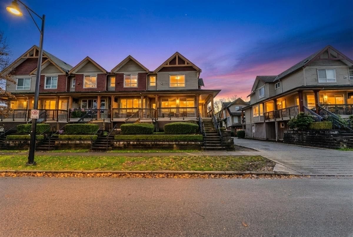 26 - 16772 61 Avenue, Surrey