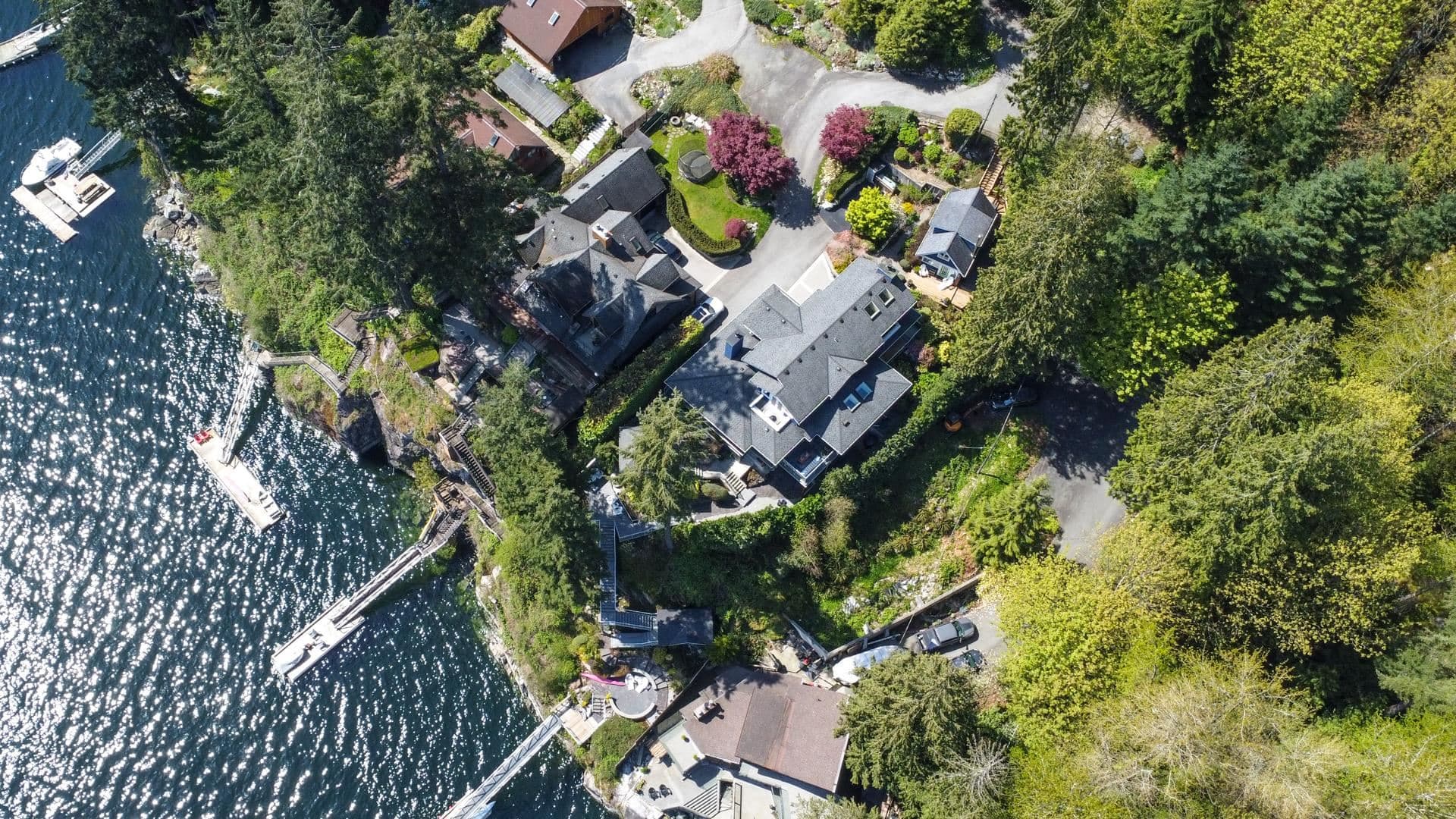 5125 Indian River Drive, North Vancouver, V7G 2T6 — photo 5