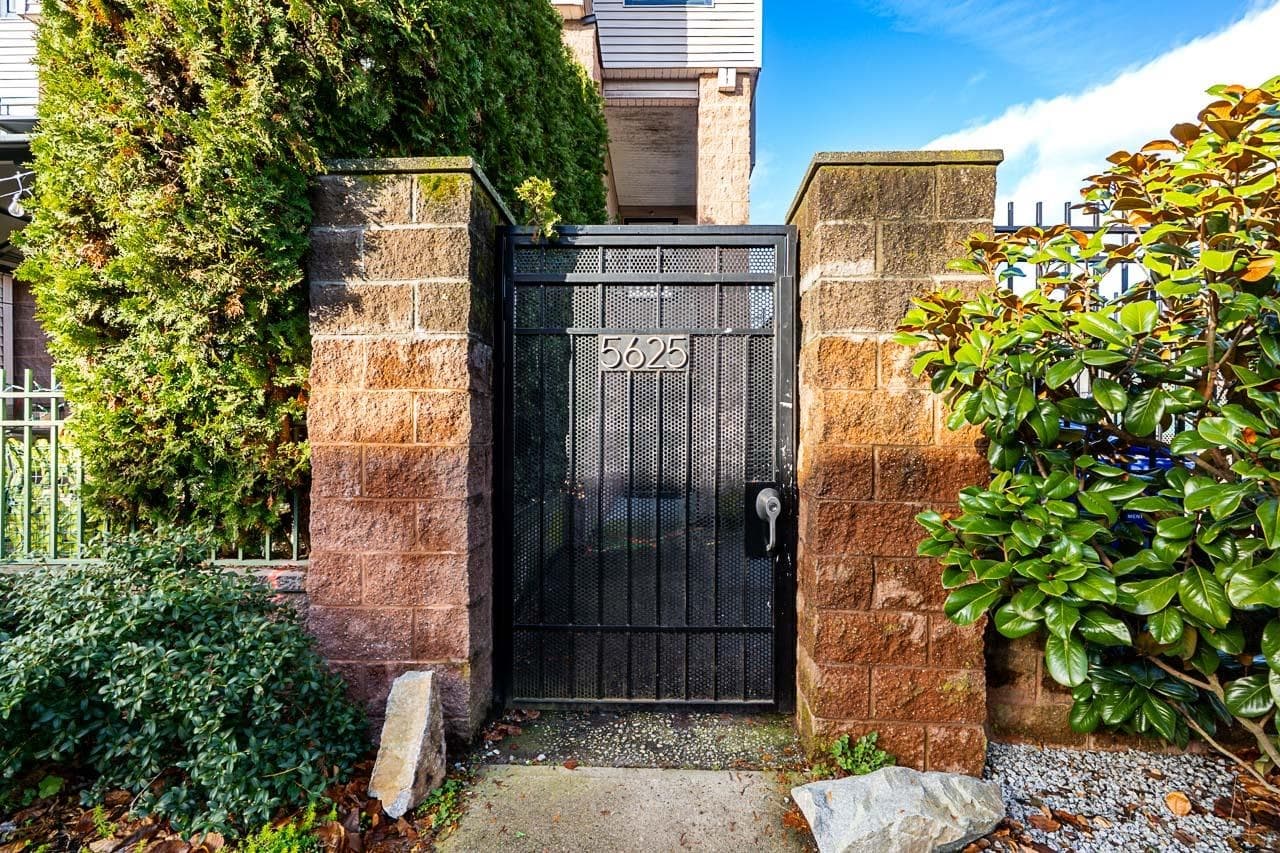 211 - 5625 Senlac Street, Vancouver, V5R 6G8 — photo 5