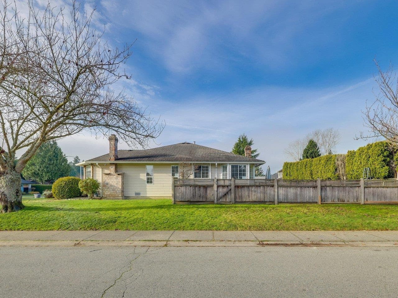 16347 12 Avenue, Surrey, V4A 8C3 — photo 3