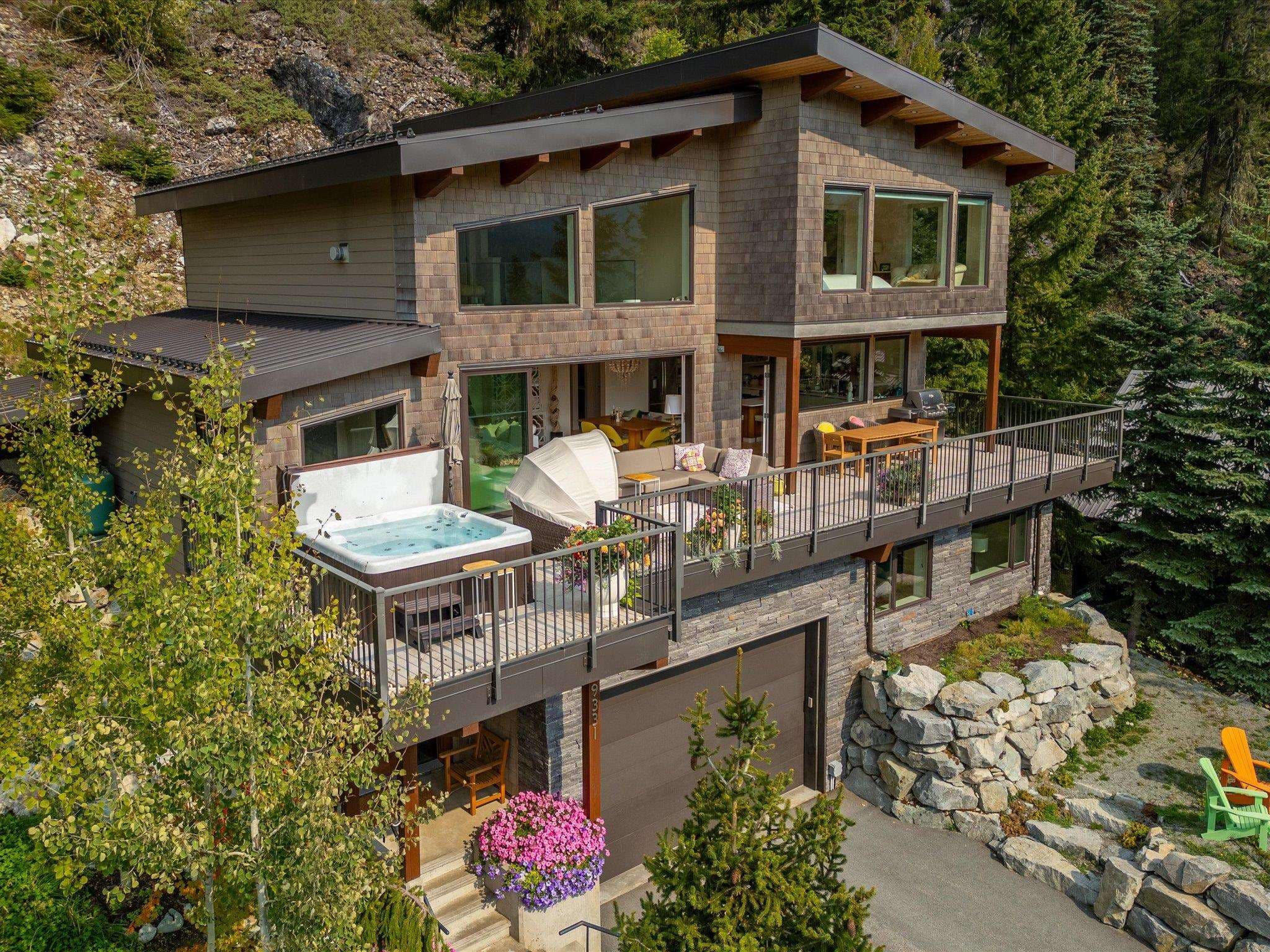 9331 Emerald Drive, Whistler, V8E 0G5 — photo 2