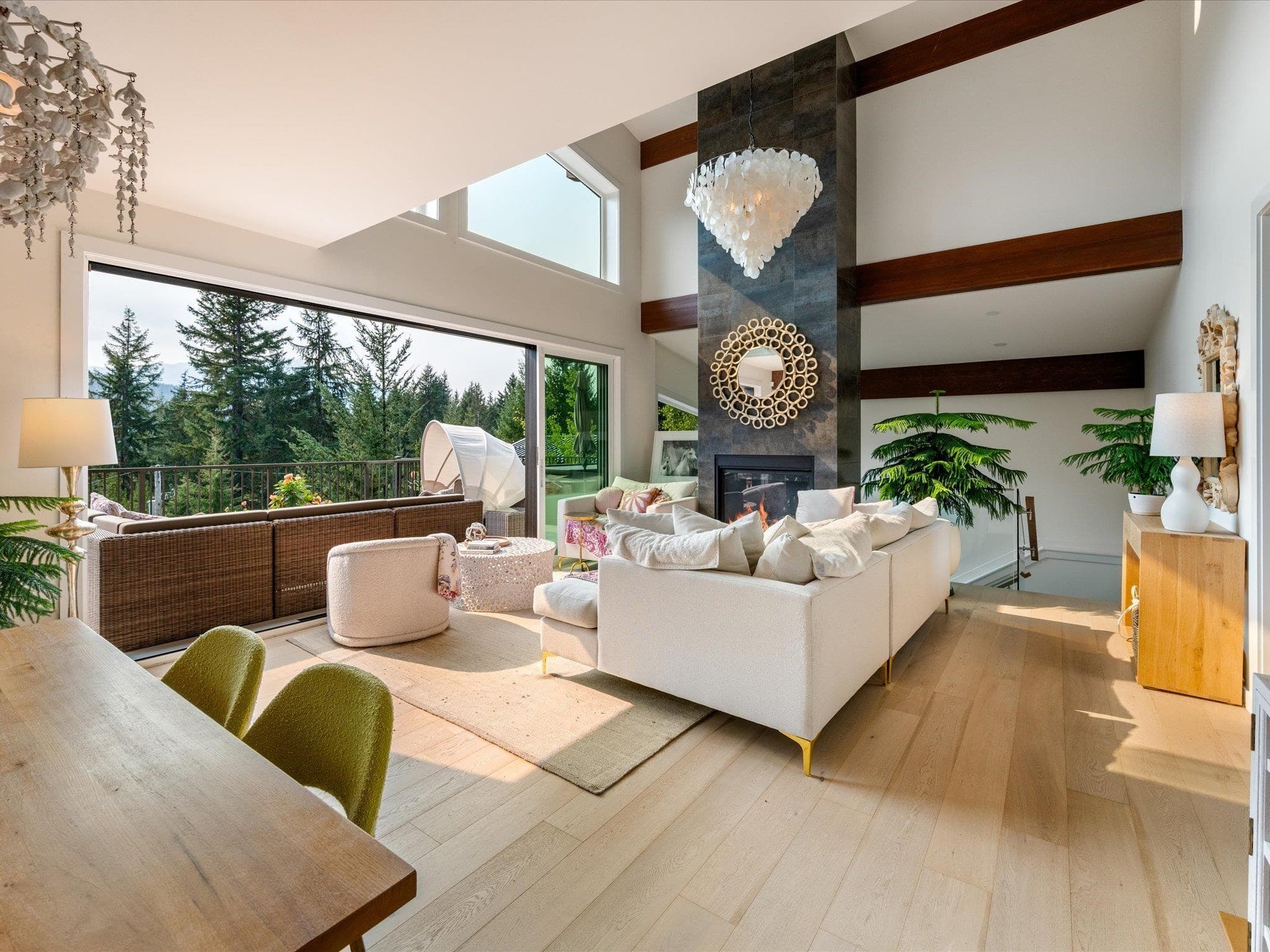 9331 Emerald Drive, Whistler, V8E 0G5 — photo 3