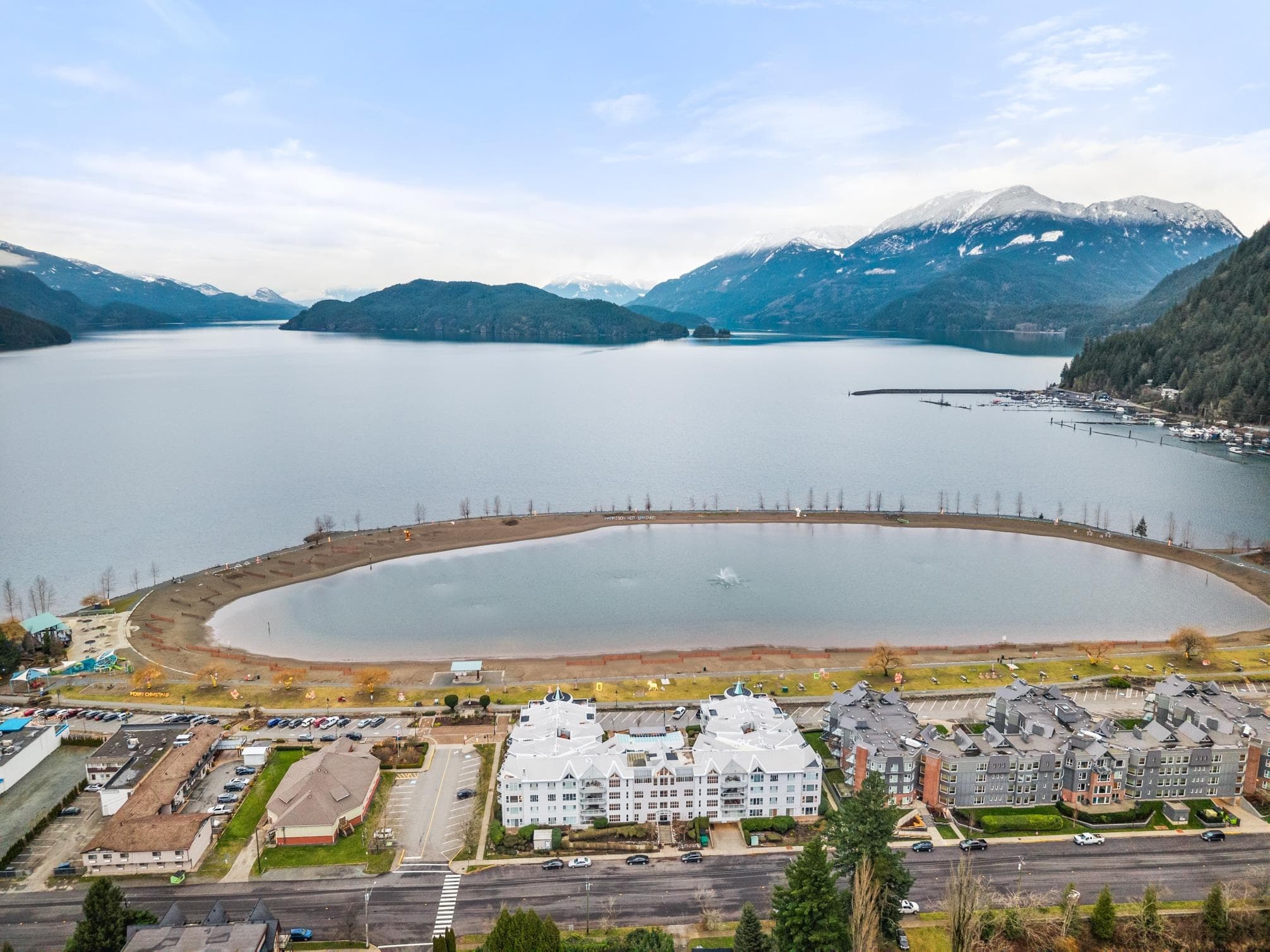 309 - 328 Esplanade Avenue, Harrison Hot Springs, V0M 1K0 — photo 2