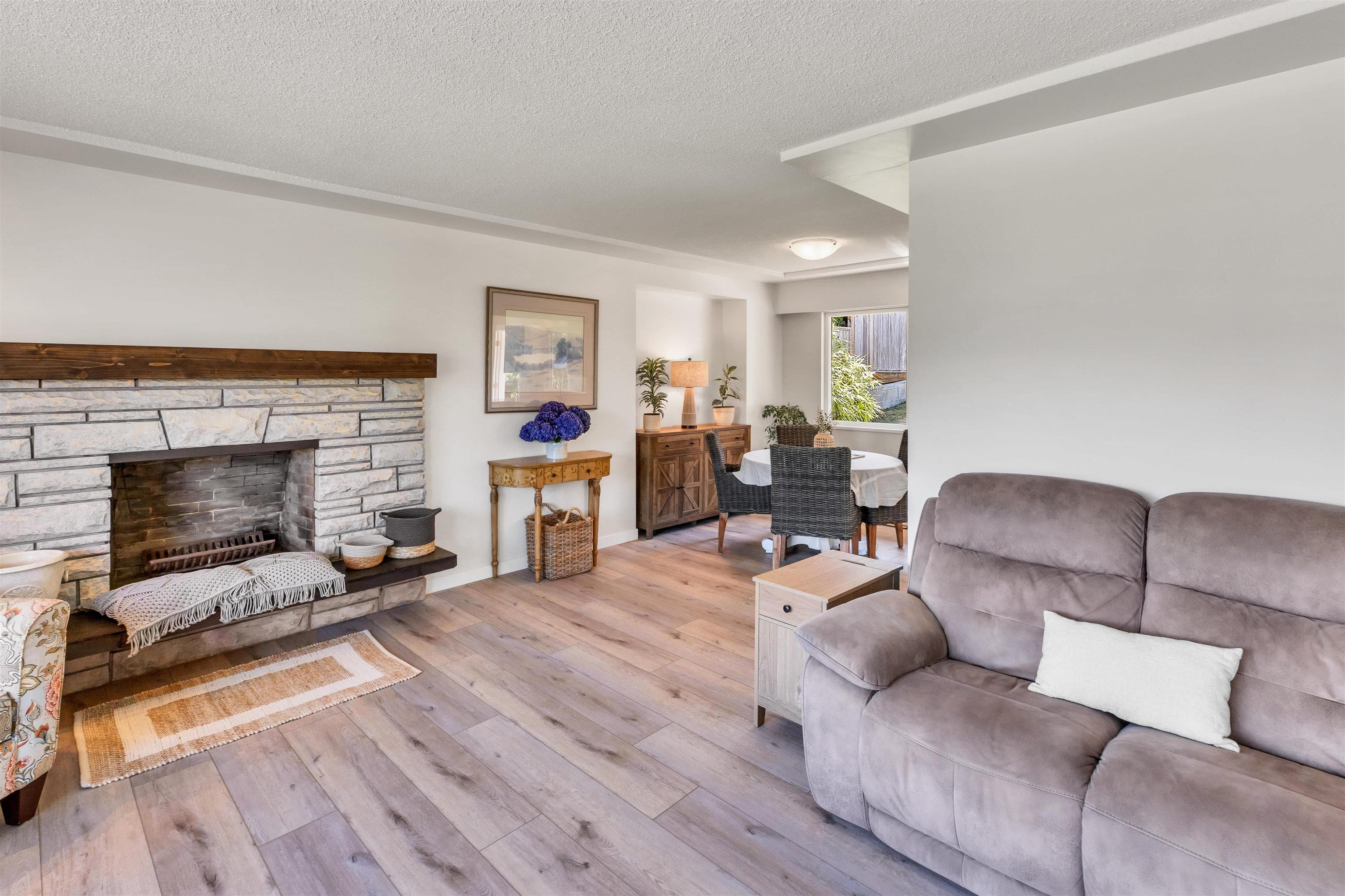 3321 Viewmount Drive, Port Moody, V3H 2L8 — photo 4