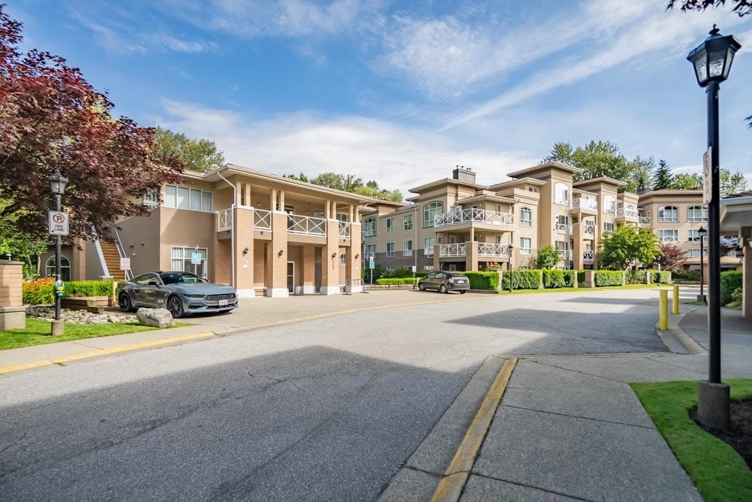 308 - 2551 Parkview Lane, Port Coquitlam, V3C 6J8 — photo 4