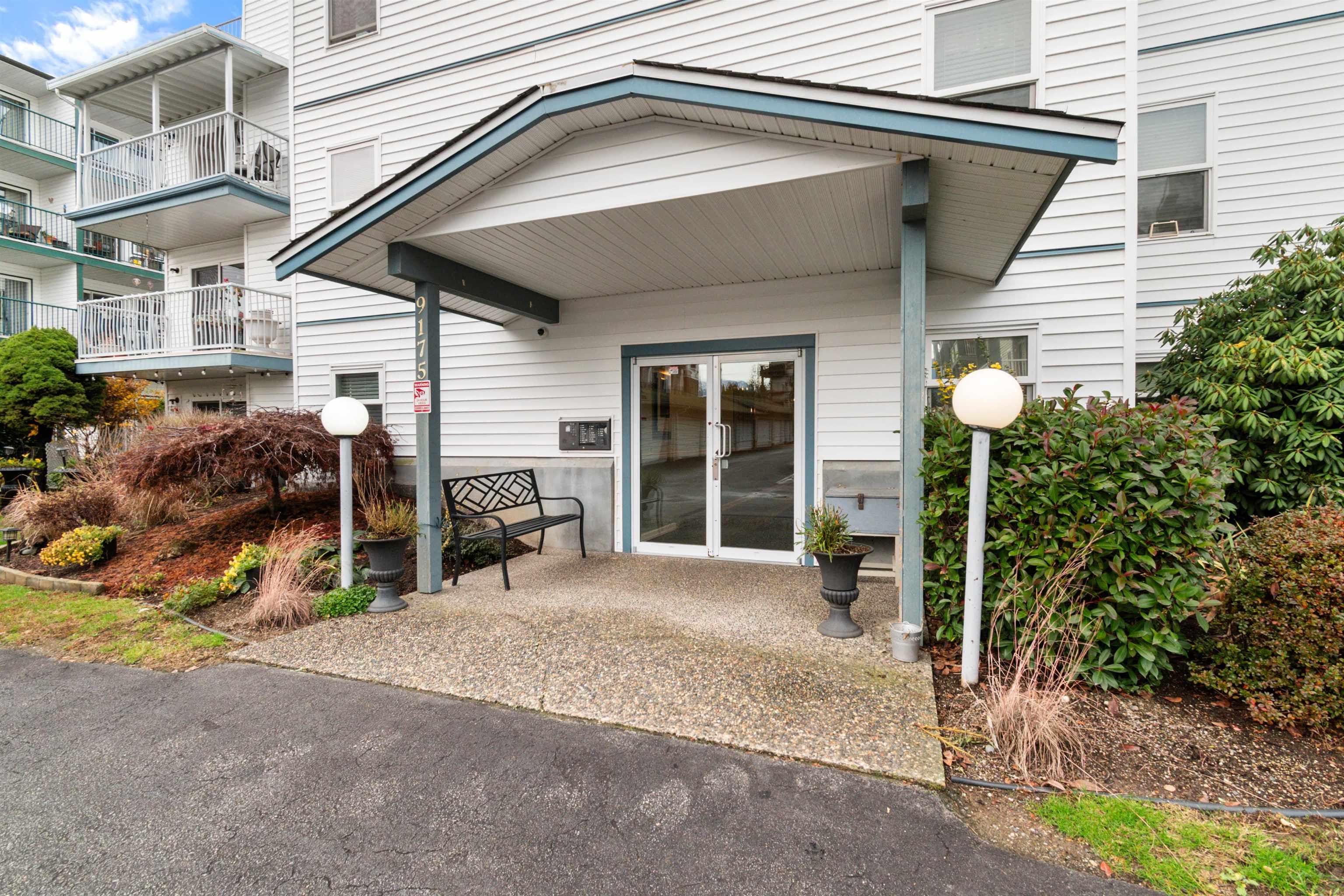 301 - 9175 Edward Street, Chilliwack, V2P 4C5 — photo 2