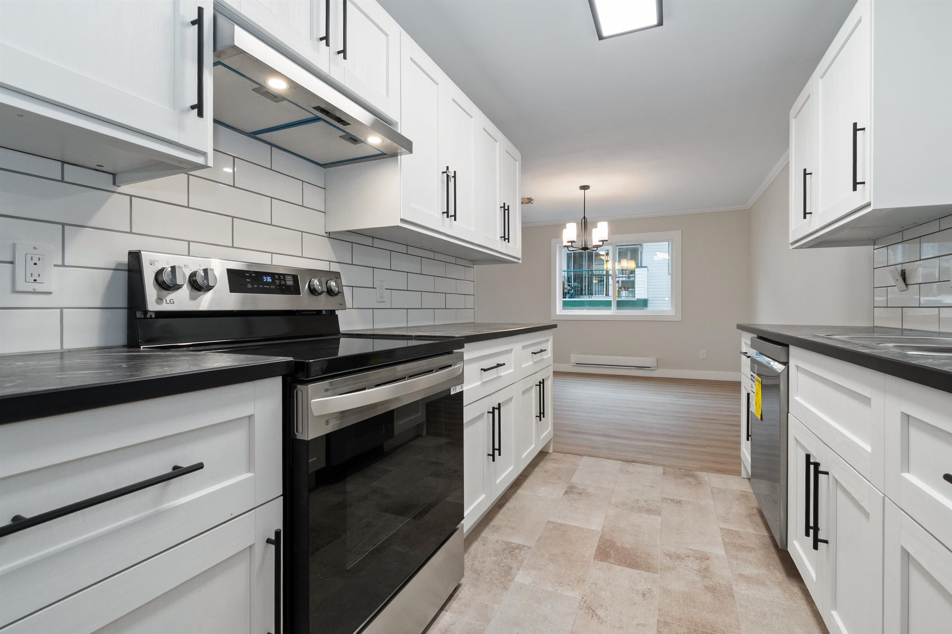 301 - 9175 Edward Street, Chilliwack, V2P 4C5 — photo 3