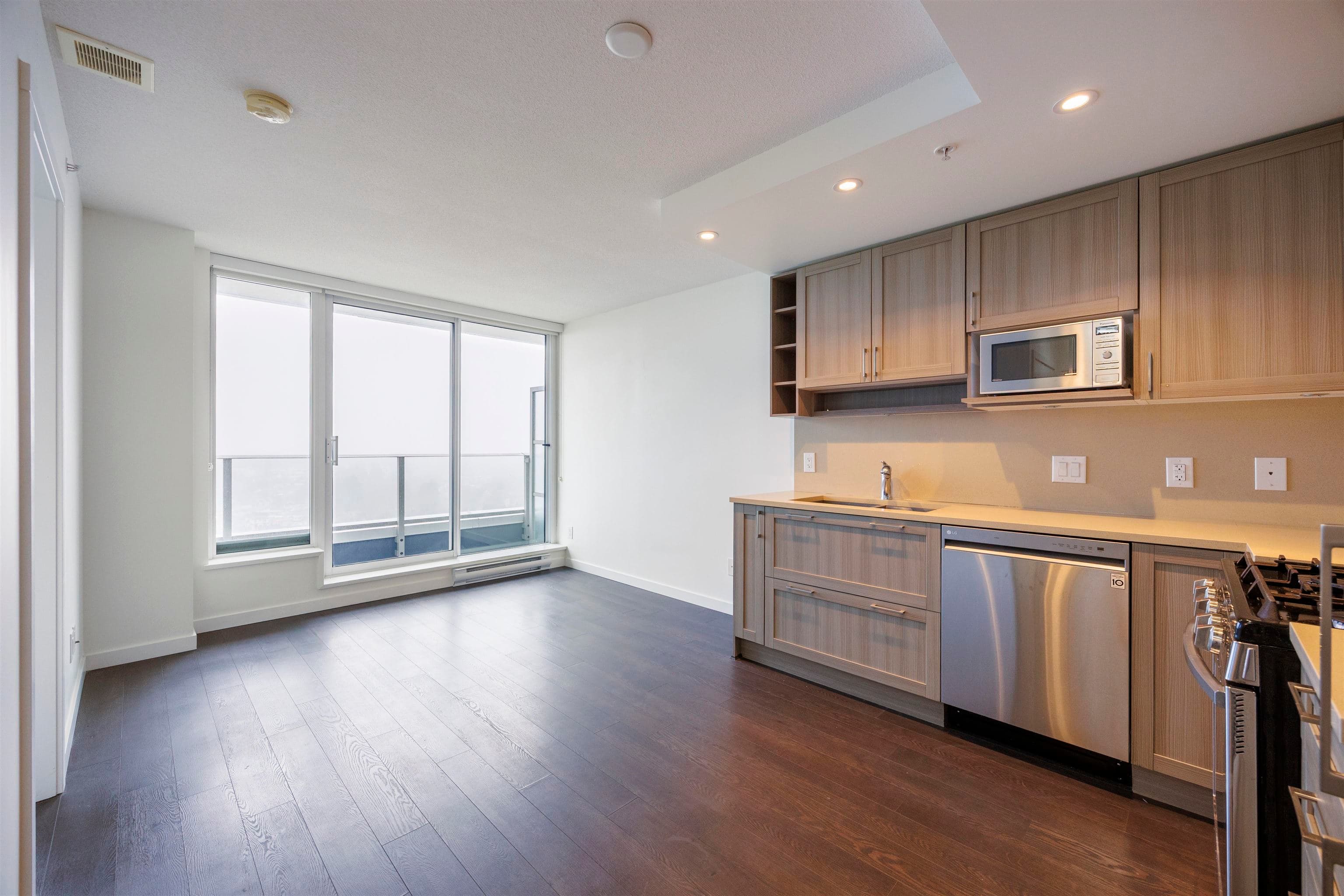 1810 - 5665 Boundary Road, Vancouver, V5R 0E4 — photo 2