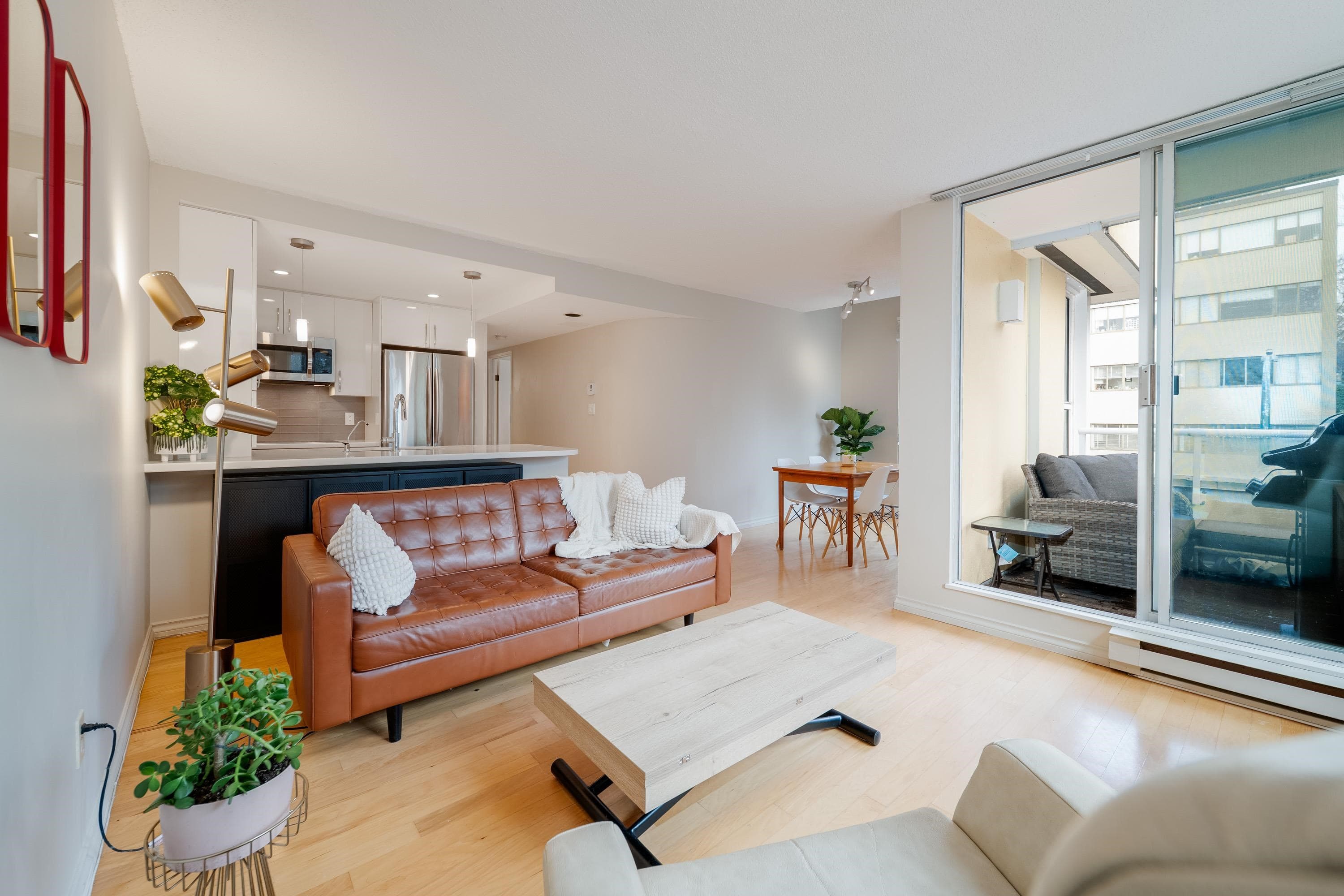401 - 1406 Harwood Street, Vancouver, V6G 1X5 — photo 1
