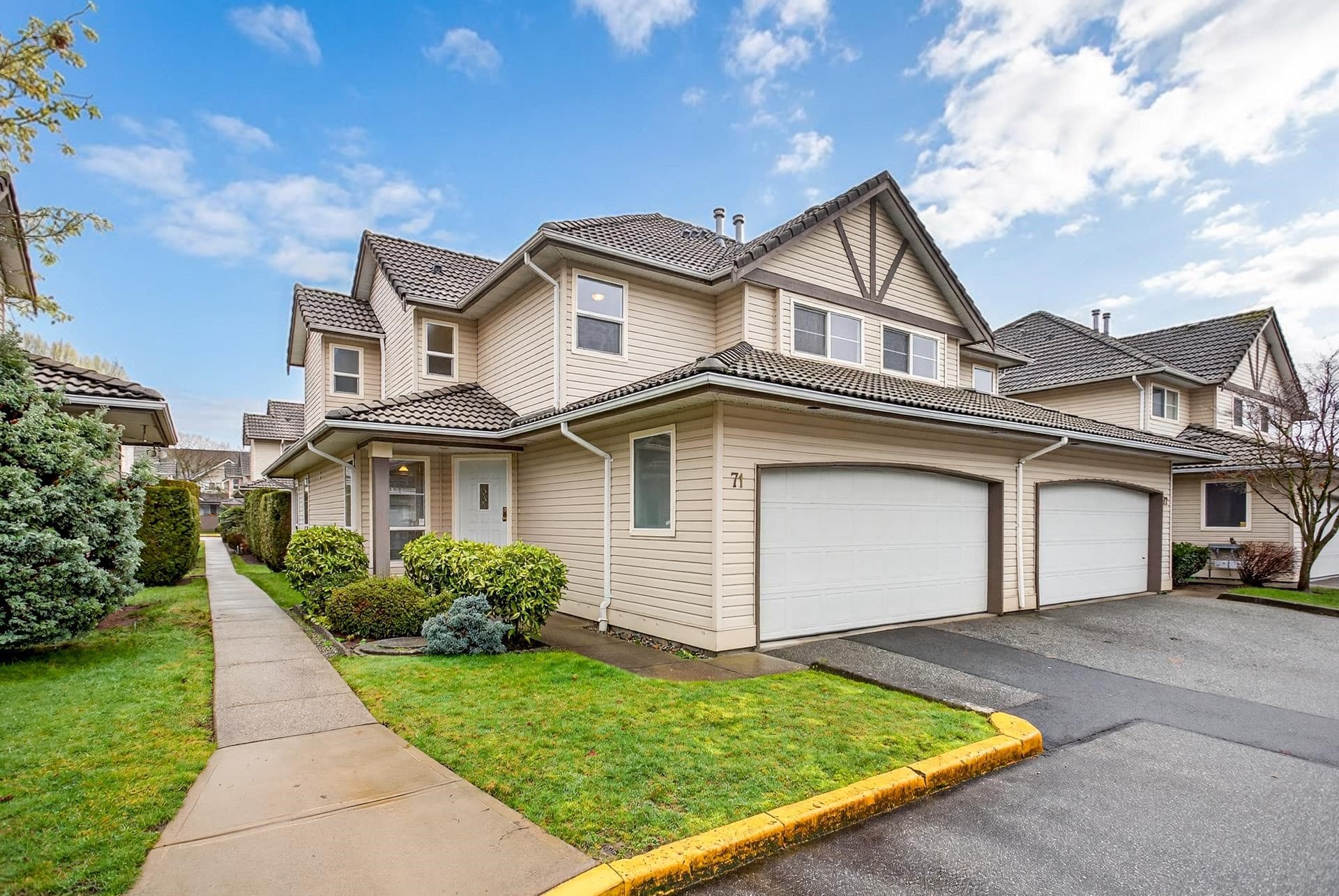 71 - 758 Riverside Drive, Port Coquitlam, V3B 7V8 — photo 2