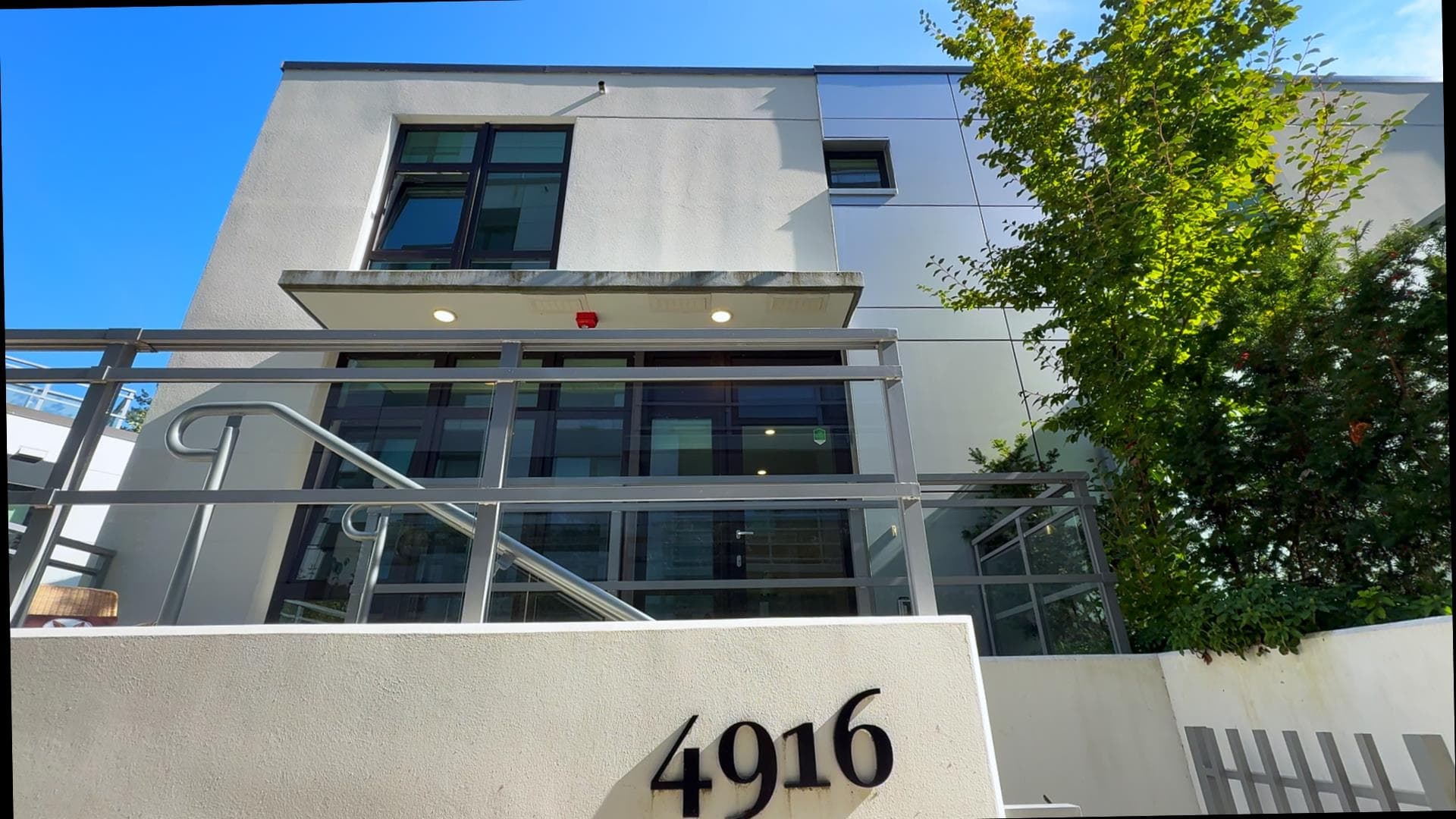 4916 Cambie Street, Vancouver, V5Z 0K1 — photo 1