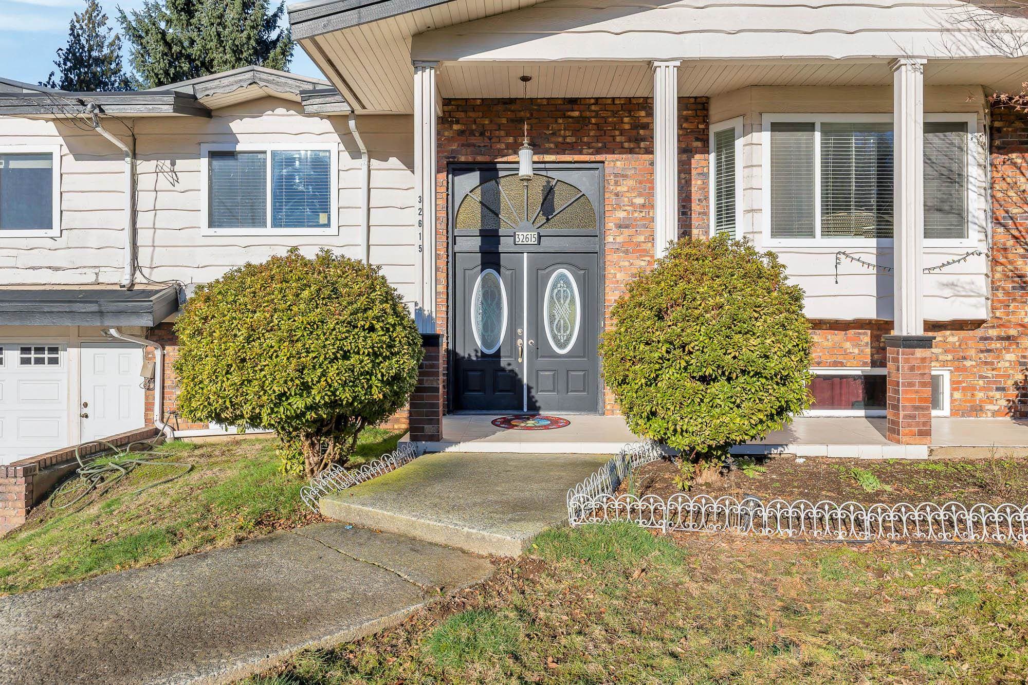 32615 Bevan Avenue, Abbotsford, V2T 1G5 — photo 3