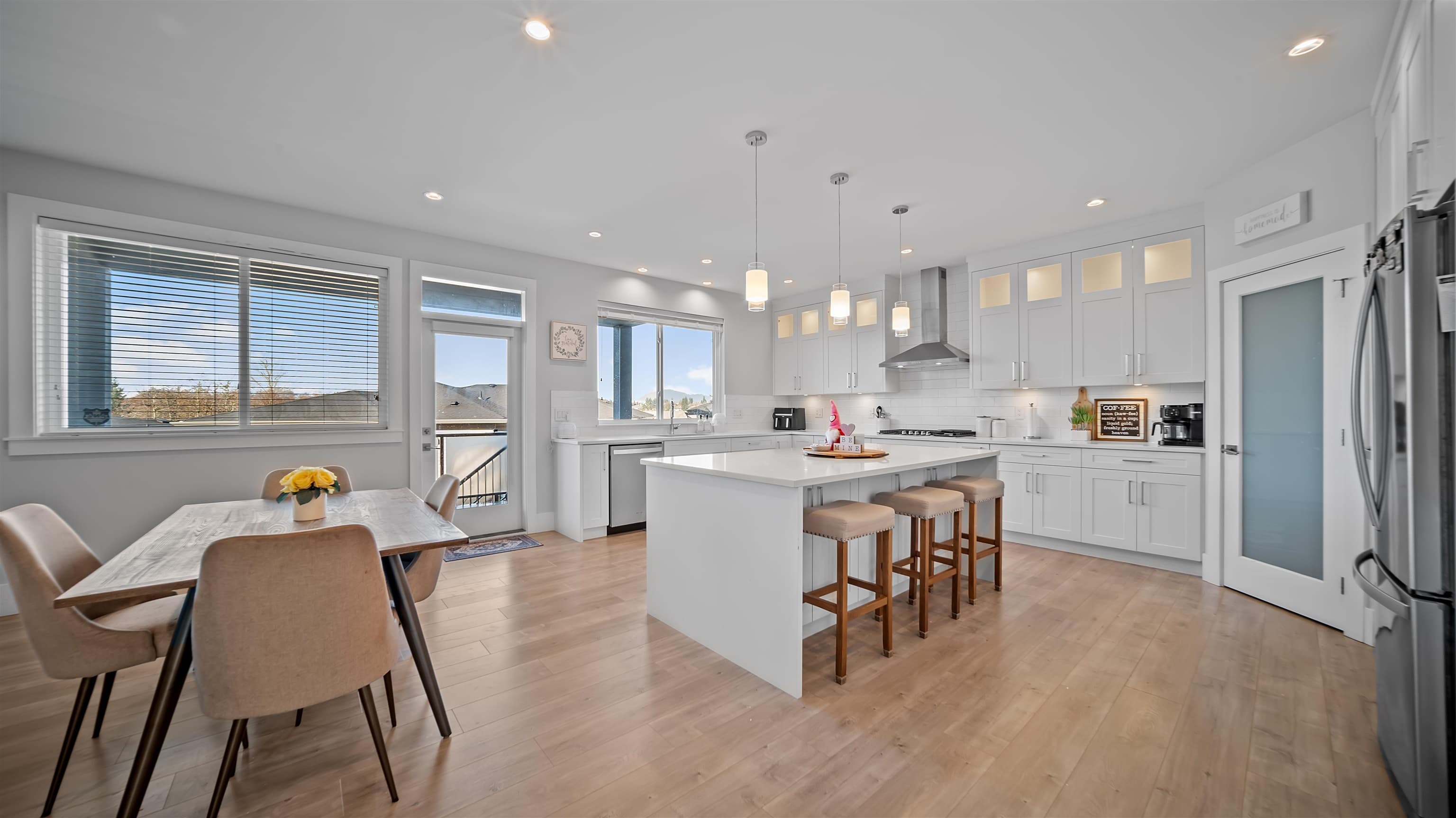 14551 61 Avenue, Surrey, V3S 4R6 — photo 3