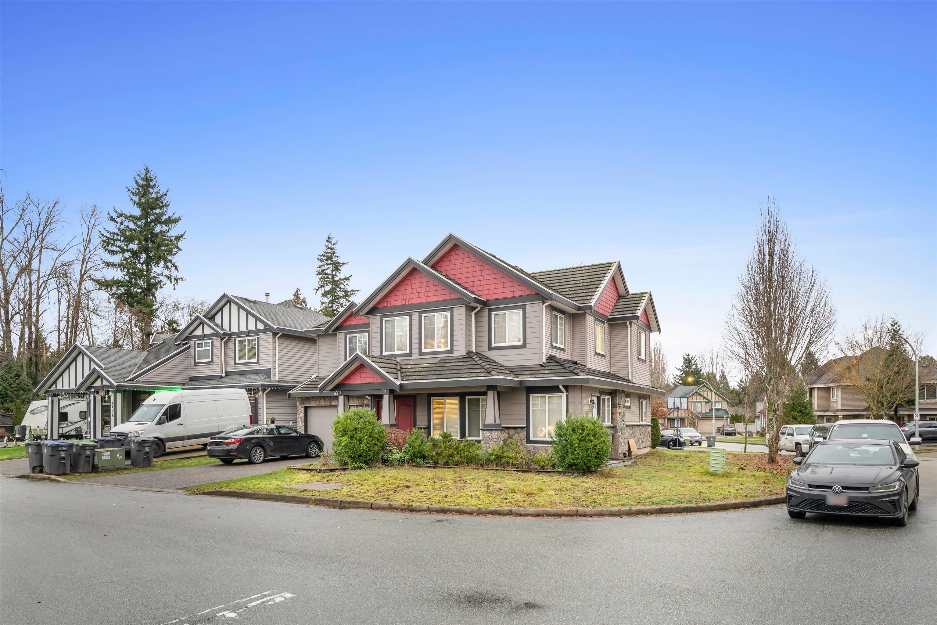 6516 142a Street, Surrey, V3W 1T4 — photo 2
