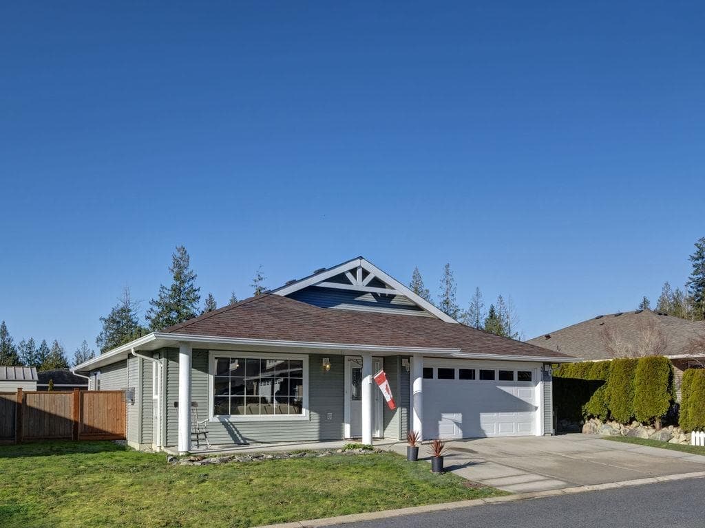 5715 Cartier Road, Sechelt, V7Z 0N5 — photo 1