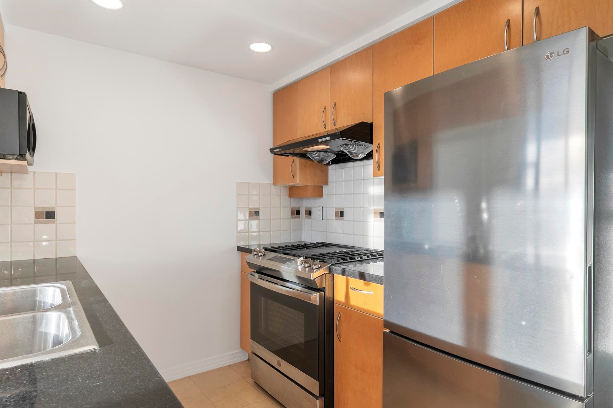 1508 - 189 Davie Street, Vancouver, V6Z 2X9 — photo 5