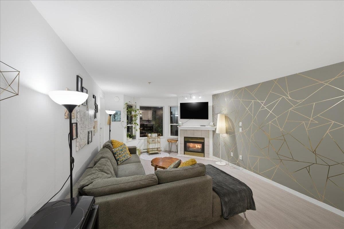 311 - 121 Shoreline Circle, Port Moody, V3H 5G2 — photo 4