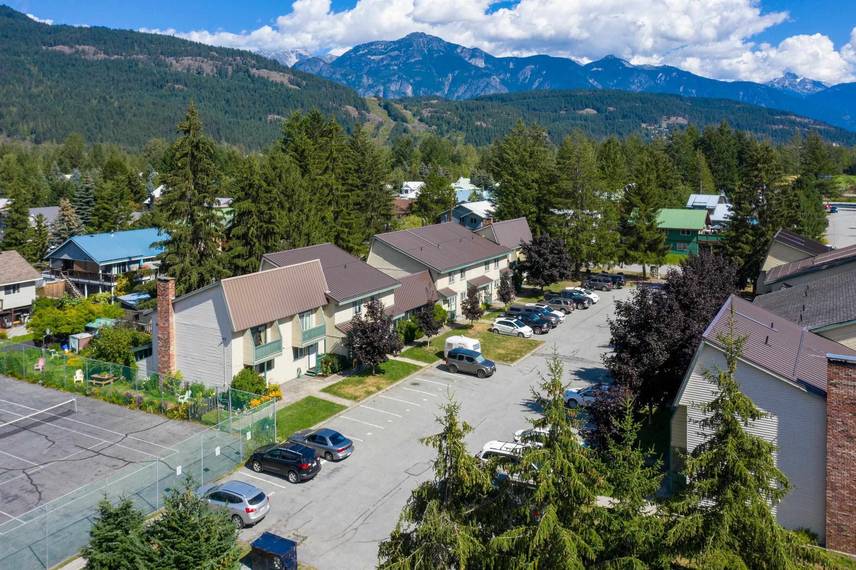 15 - 1470 Laurel Street, Pemberton, V0N 2L1 — photo 1