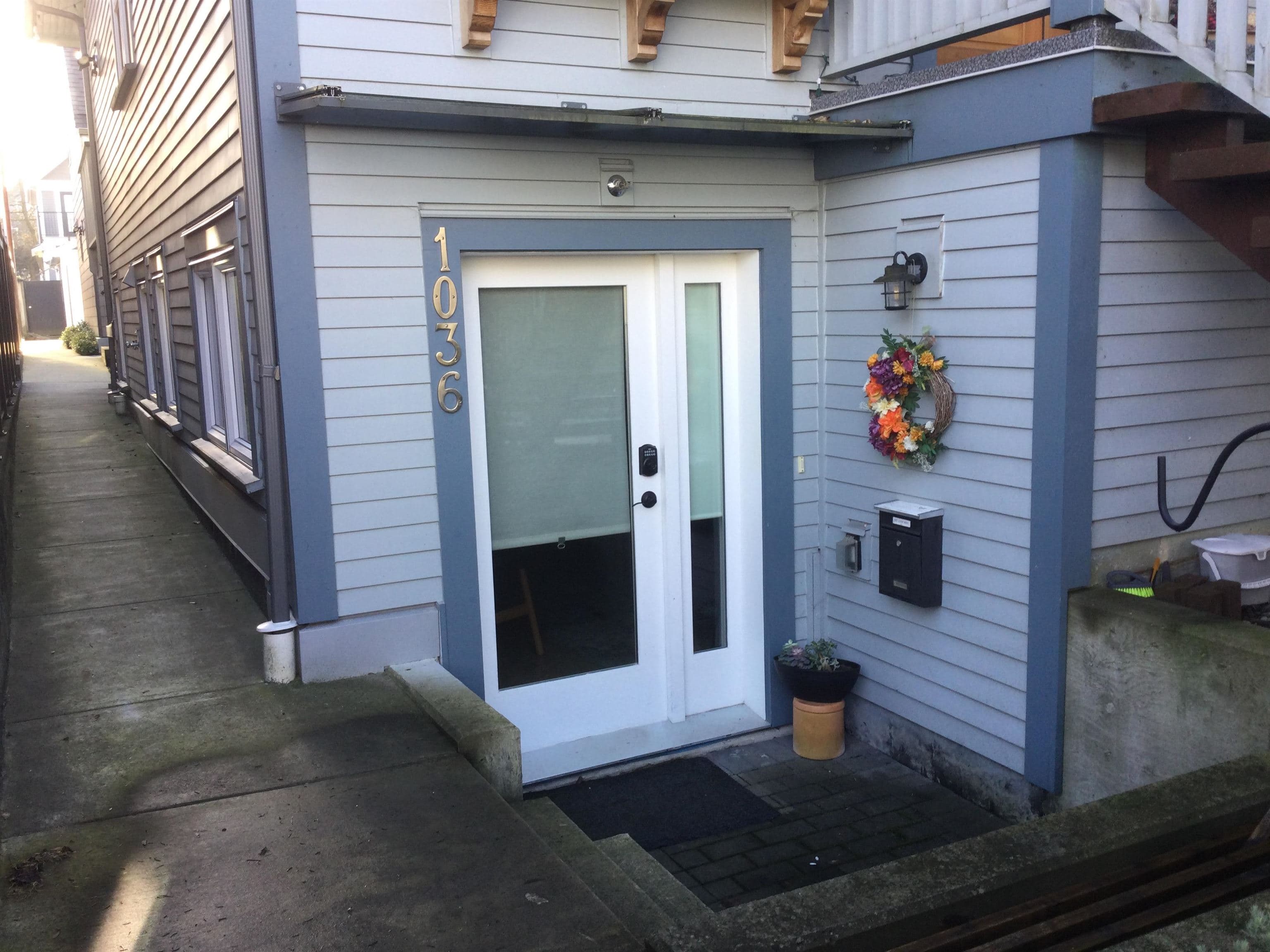 1036 E 14th Avenue, Vancouver, V5T 2N9 — photo 2