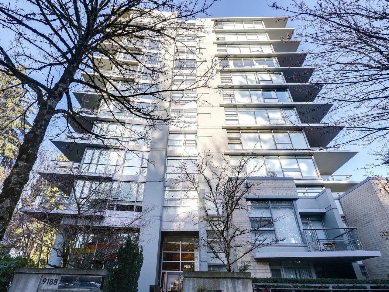 907 - 9188 University Crescent, Burnaby, V5A 0A5 — photo 1