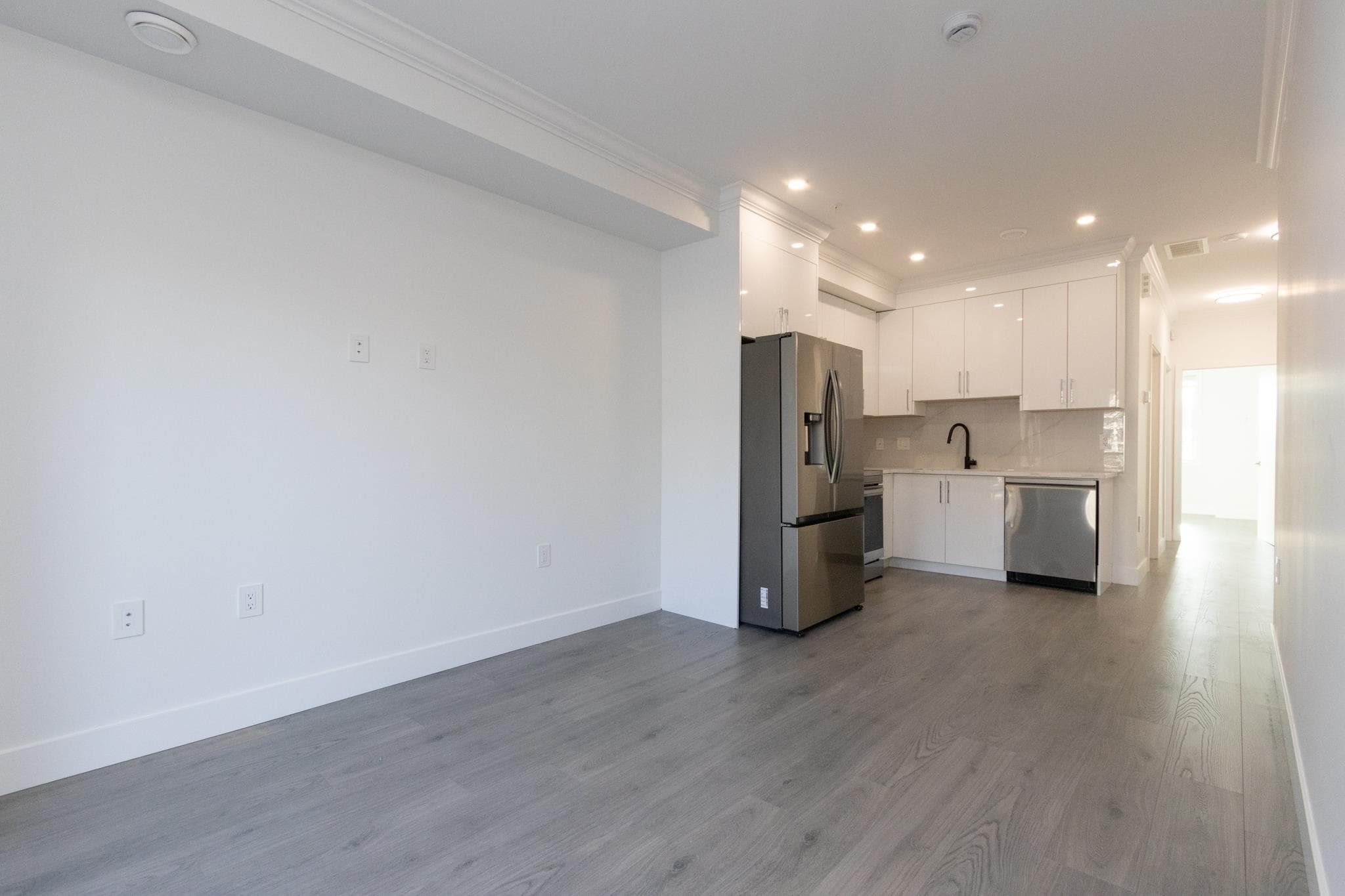 204 - 2122 E 32 Avenue, Vancouver, V5N 3B9 — photo 5