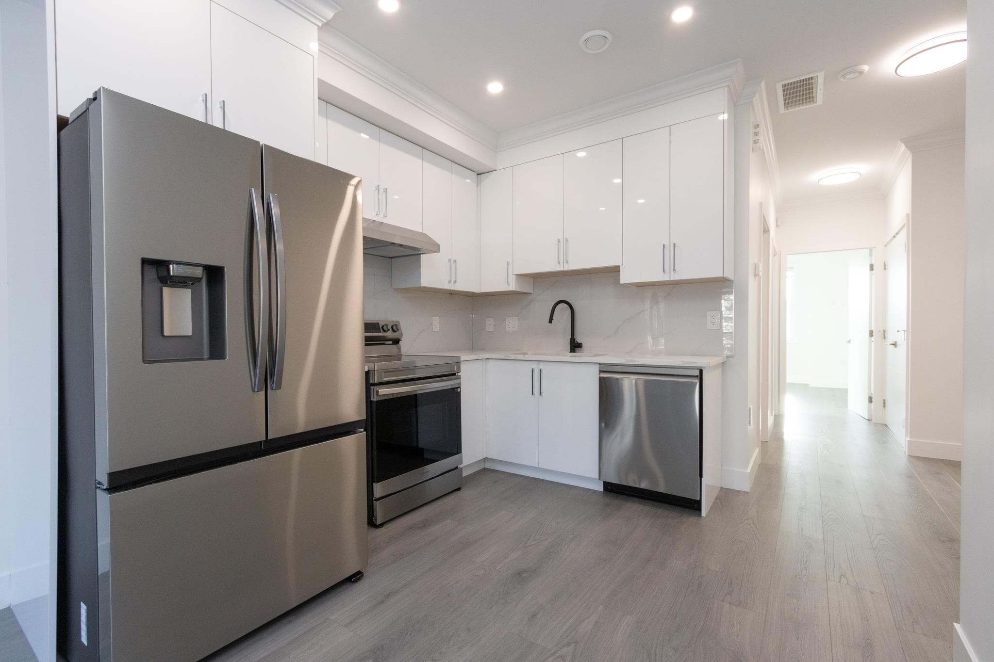 204 - 2122 E 32 Avenue, Vancouver, V5N 3B9 — photo 4
