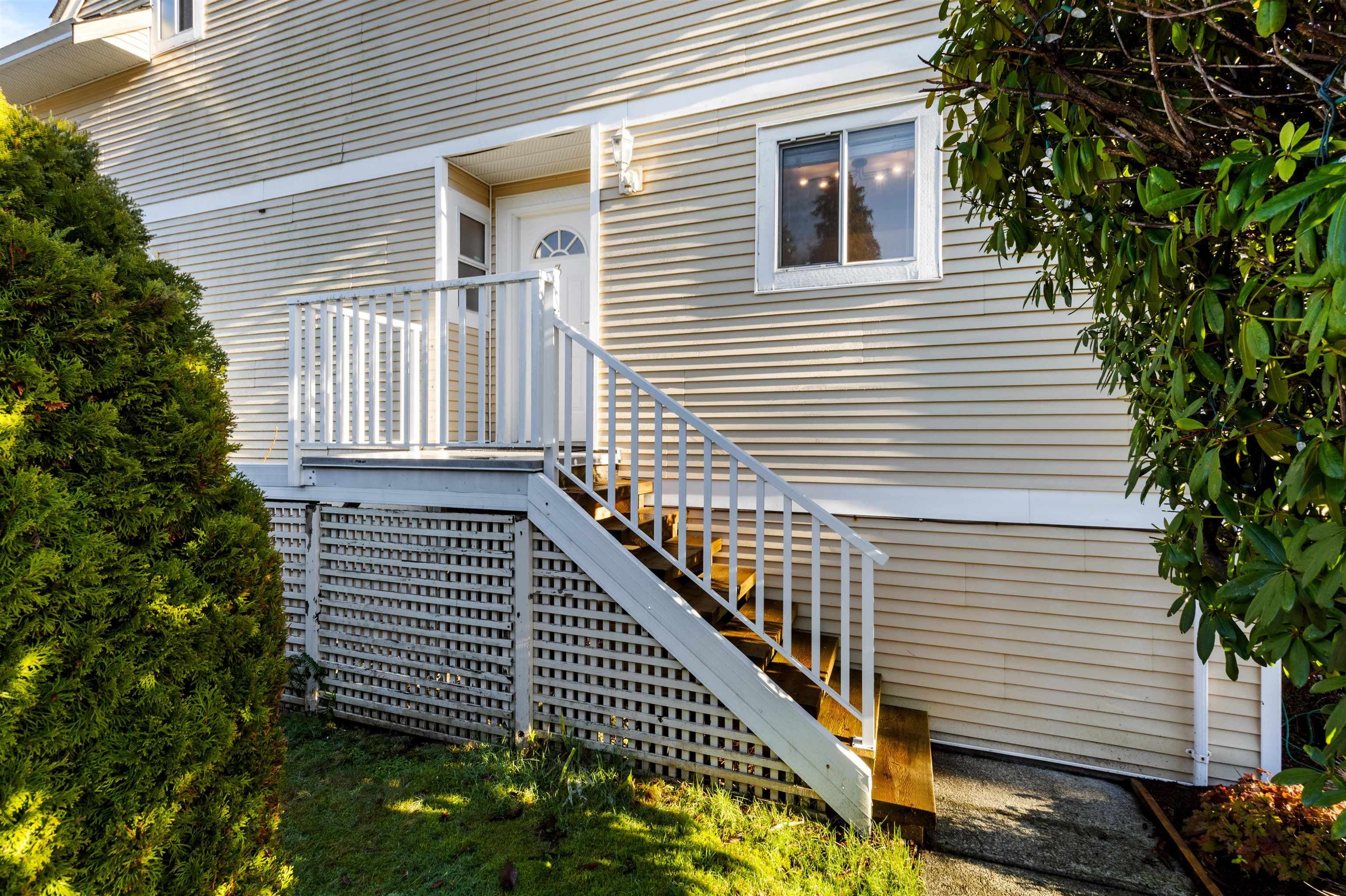 3 - 2301 St. Johns Street, Port Moody, V3H 4M1 — photo 3