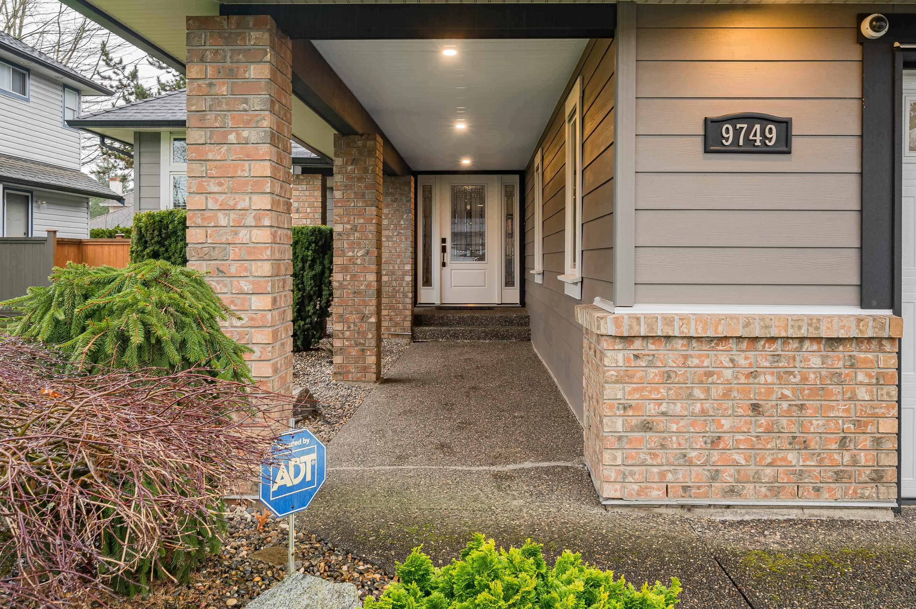 9749 206 Street, Langley, V1M 2H5 — photo 5