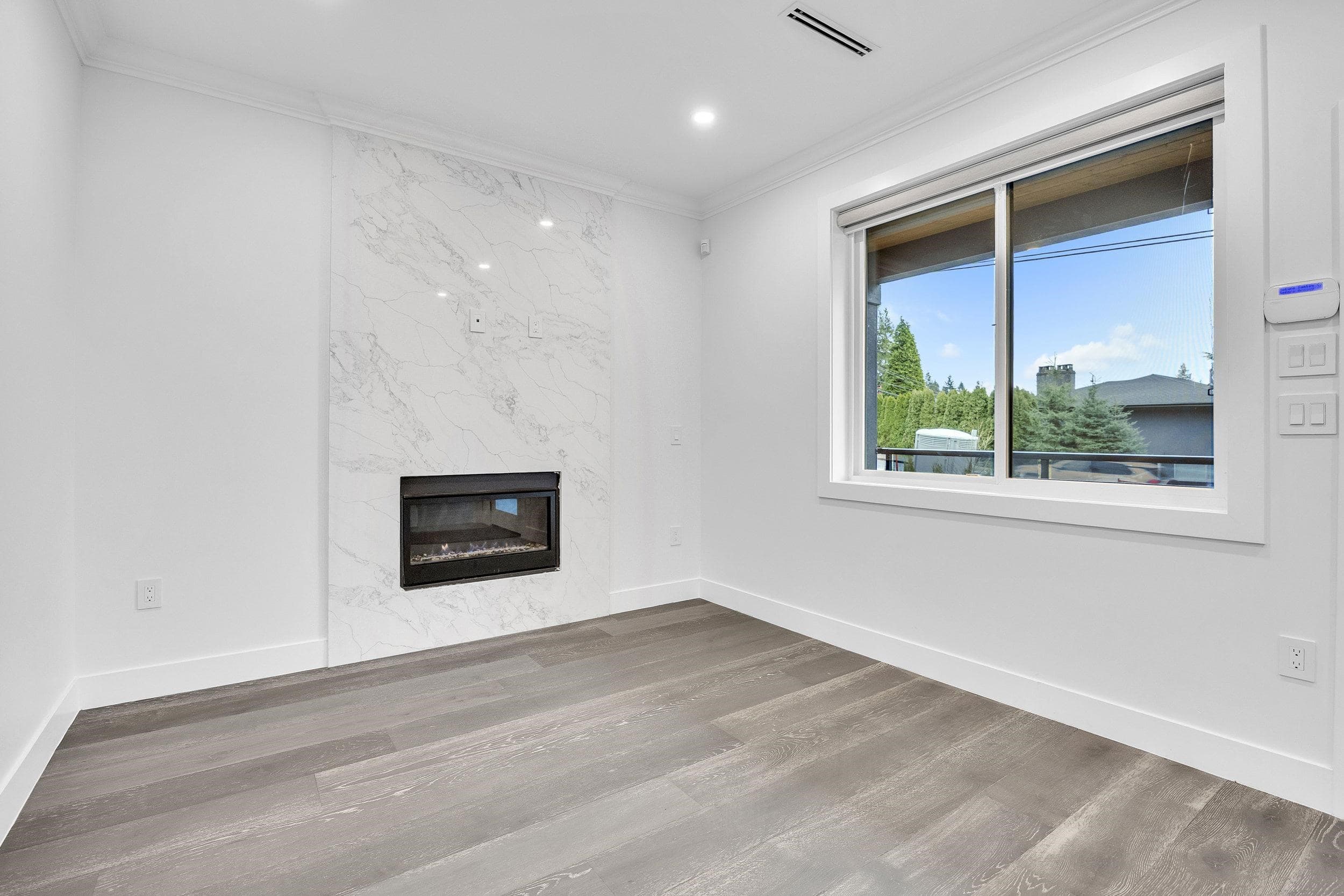 812 Montroyal Boulevard, North Vancouver, V7R 2G6 — photo 5