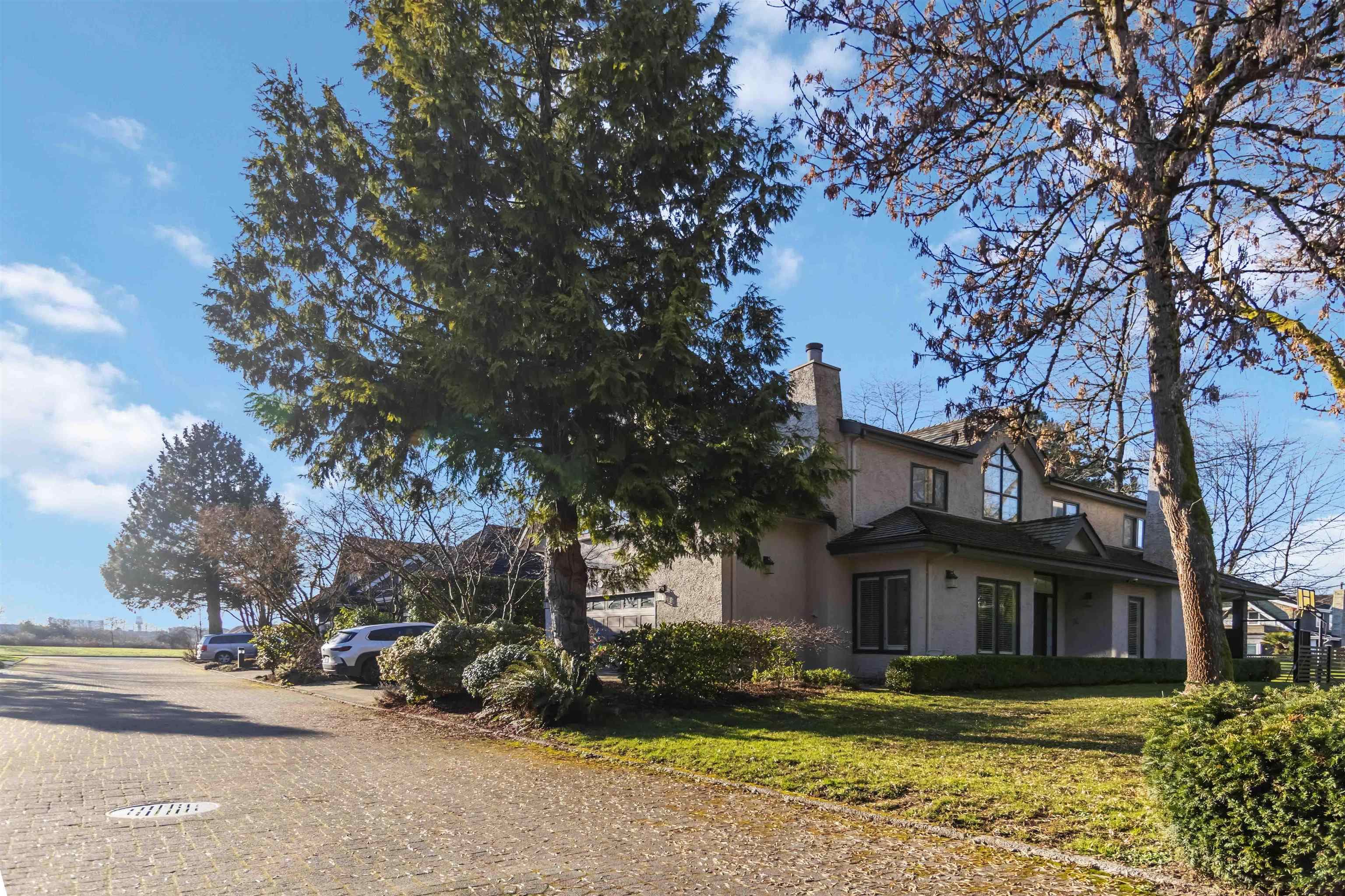 8405 Gillnet Place, Vancouver, V6P 6P7 — photo 3