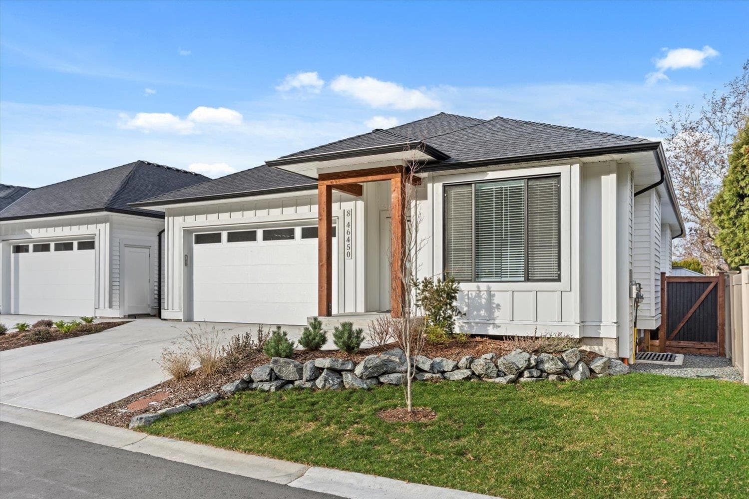 8 - 46450 Bedford Parkway, Chilliwack, V2R 5N4 — photo 1